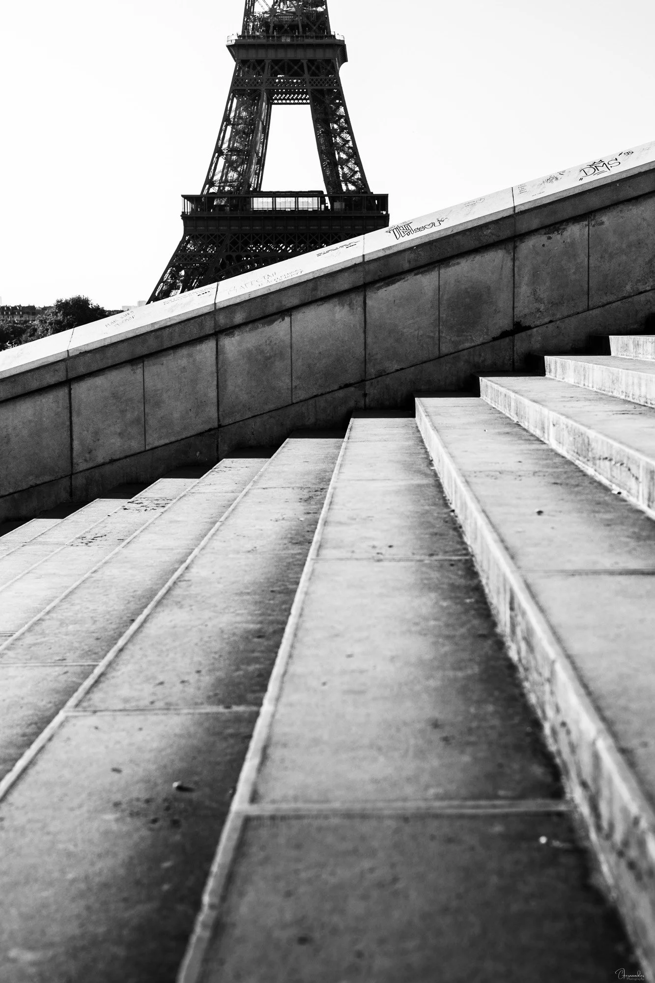 Eiffel-Geometry-Insta-1.jpg