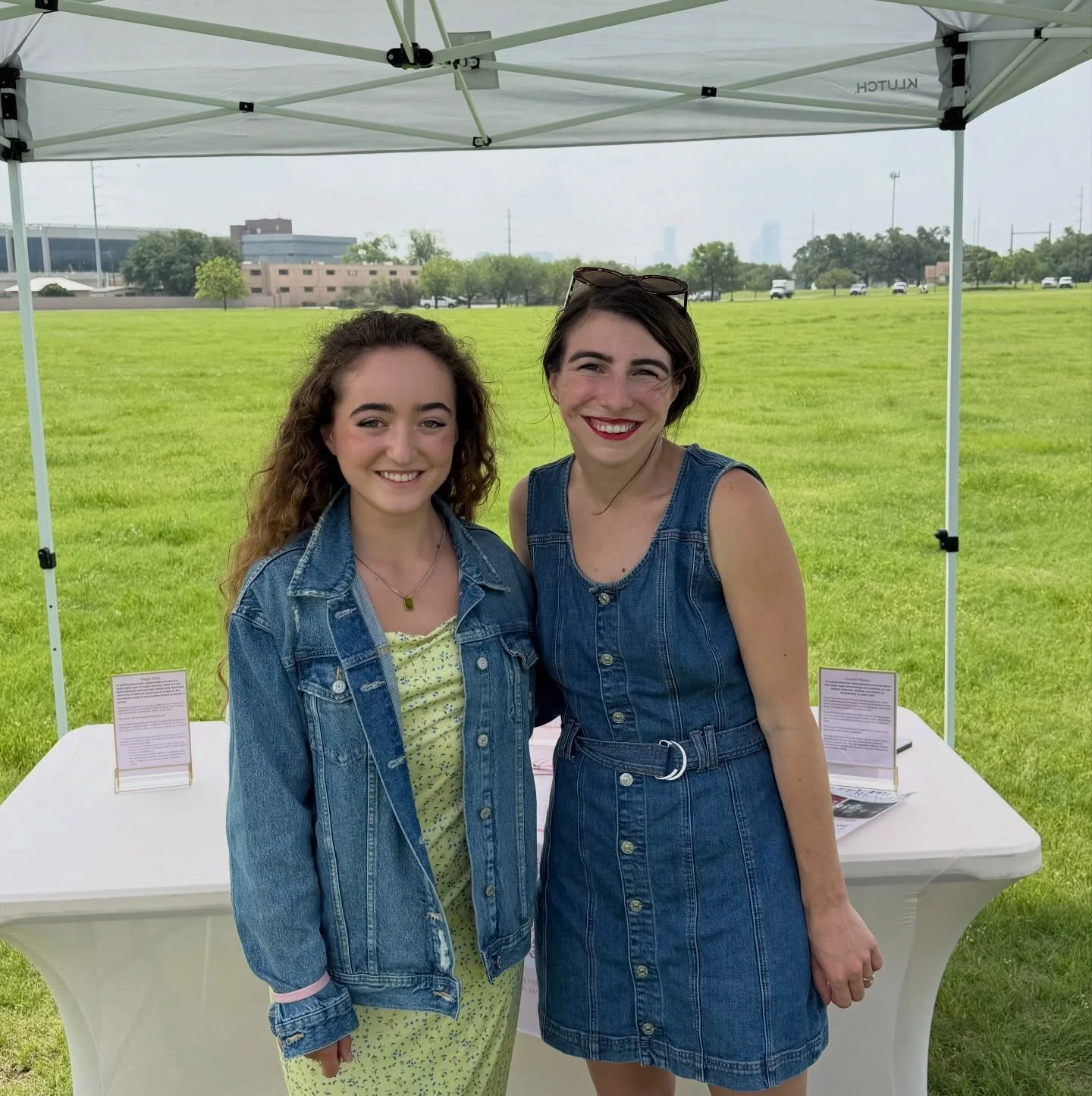 Today was so special ☀️

I had the opportunity to have a booth at the @thedenimruns hosted by Summer Willis Foundation, and I&rsquo;m so grateful to have been part of something so meaningful and to speak with Summer Willis. 

Getting to be booth neig