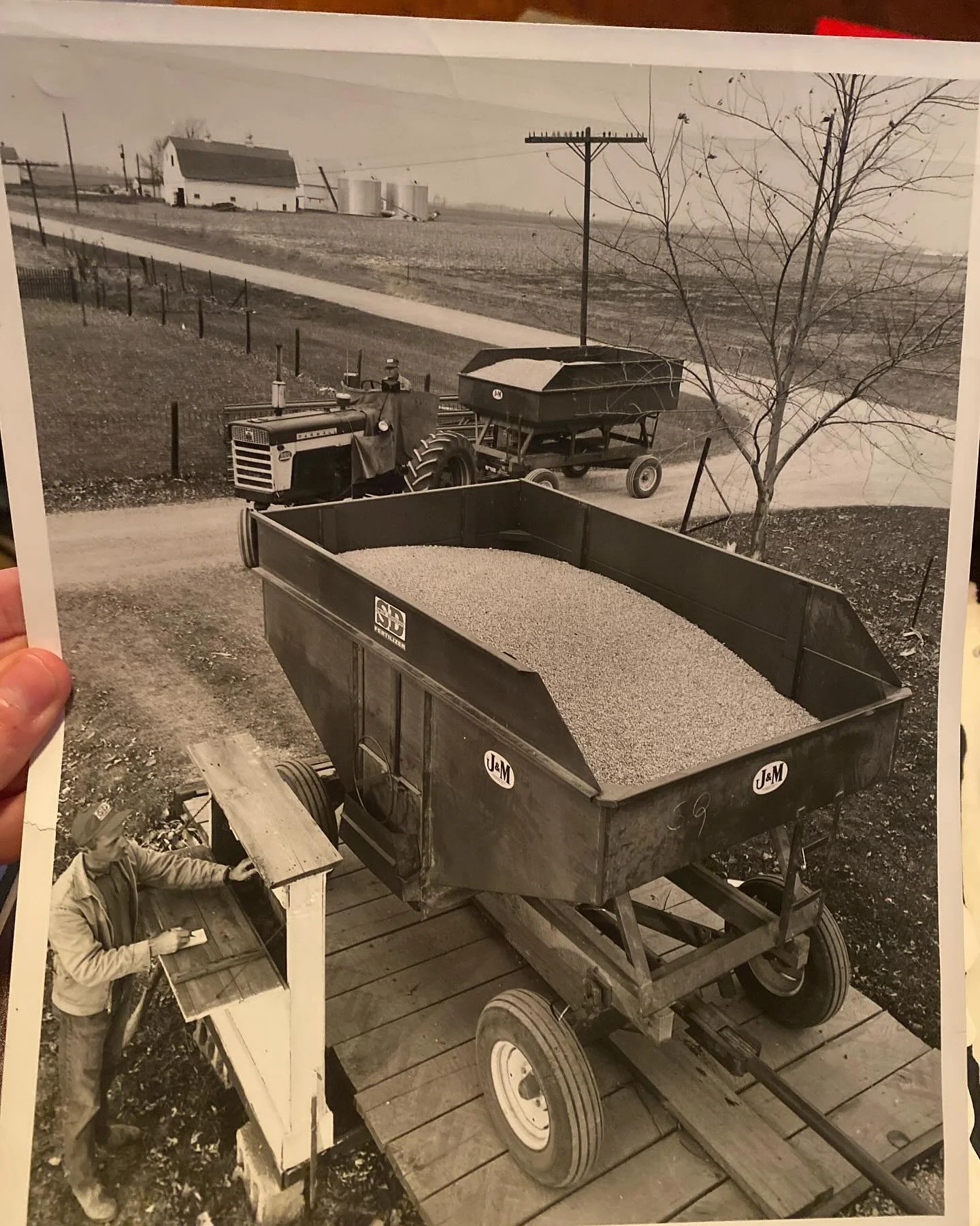 Marty and I both come from a lineage of farmers 💗 My family is of French Canadian descent and his is Swedish.

This is a picture of my grandfather, Conrad Arseneau, probably circa 1970 something&hellip;

It&rsquo;s in our blood! 🚜 🥬 

#smallfarm #