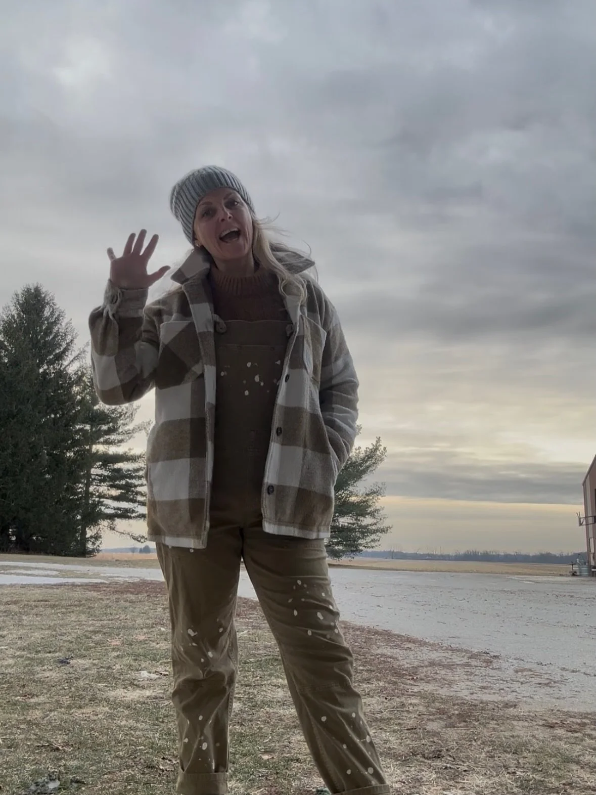 So grateful for everyone who pre-ordered fresh, organic produce from us for today&rsquo;s pickup!!! 🚜 🥬 

We&rsquo;ll be back in February with similar veggies so make sure you&rsquo;re on our email list so you don&rsquo;t miss out! We did sell out 