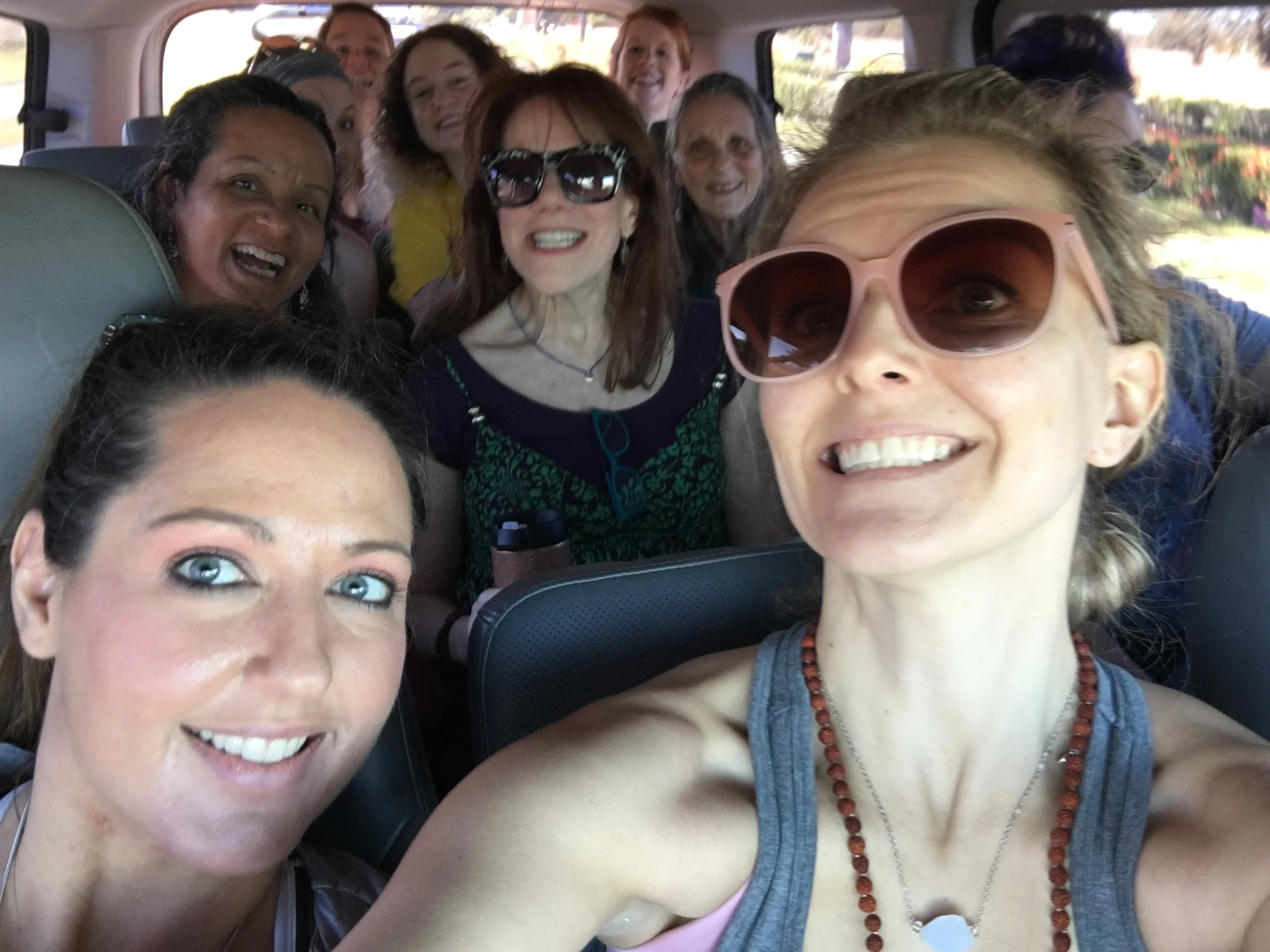 women on costa rica yoga retreat