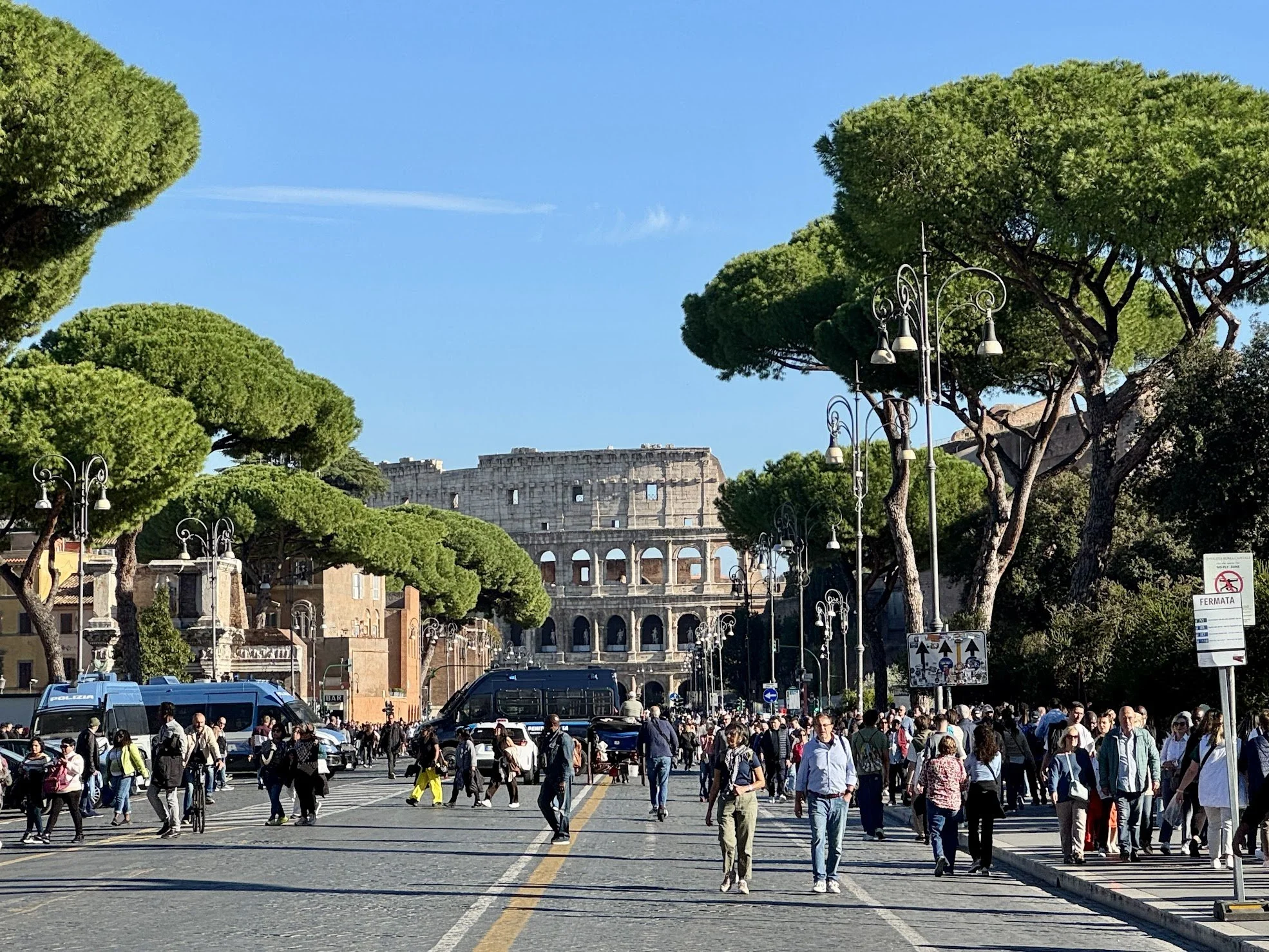 colosseum1.jpg