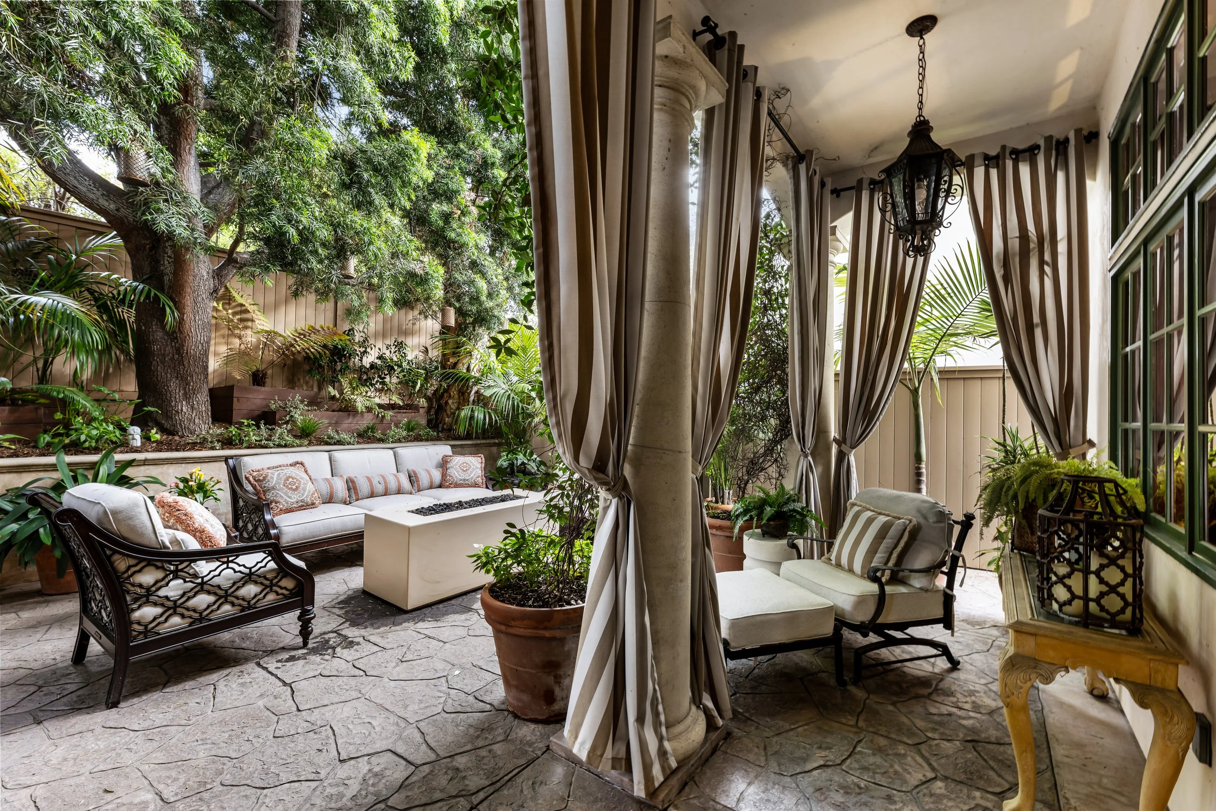 Interior Pro Images 2508 Pine Ave-88.jpg