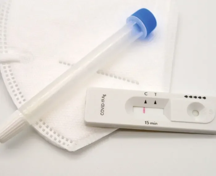 Kostenlose Corona Schnelltests in der Rathaus-Apotheke, im PROTOTYP und an der Elphi