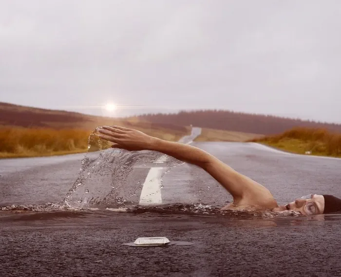 Ein Swimmingpool auf der Shanghaiallee?
