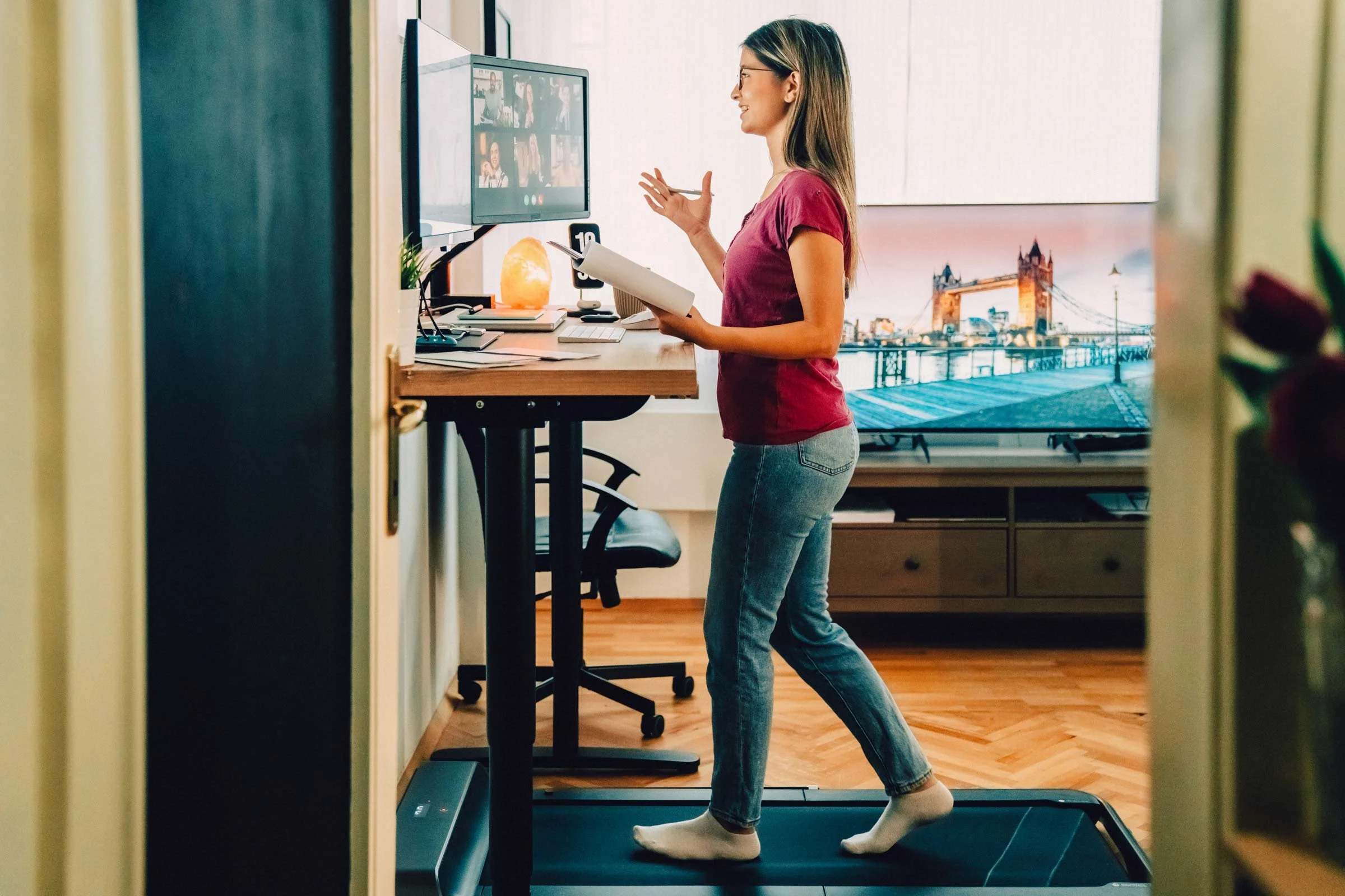 How to Stay Active at a Desk Job