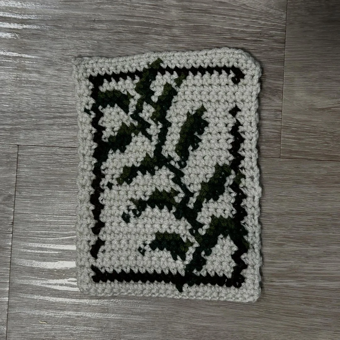 Simple Leaf Tapestry