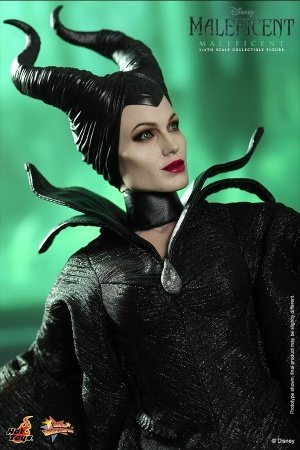 HOT TOYS MALEFICENT