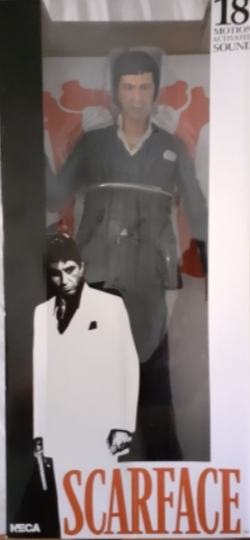 NECA TONI MONTANNA SCARFACE 1/4