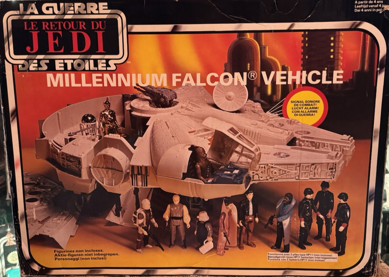 STAR WARS Millenium Falcon