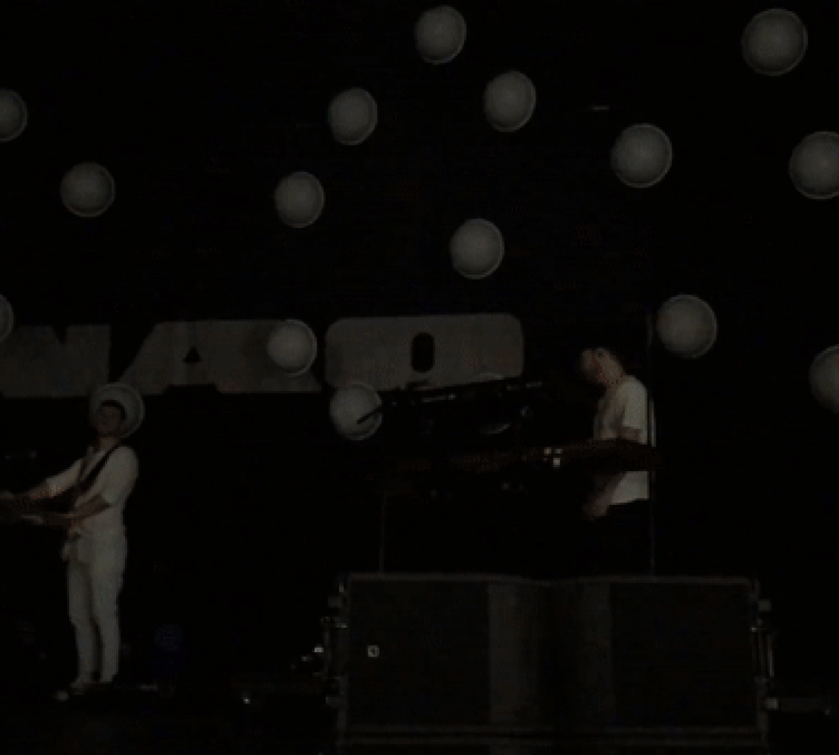 nao-balcony-o2-brixton.gif