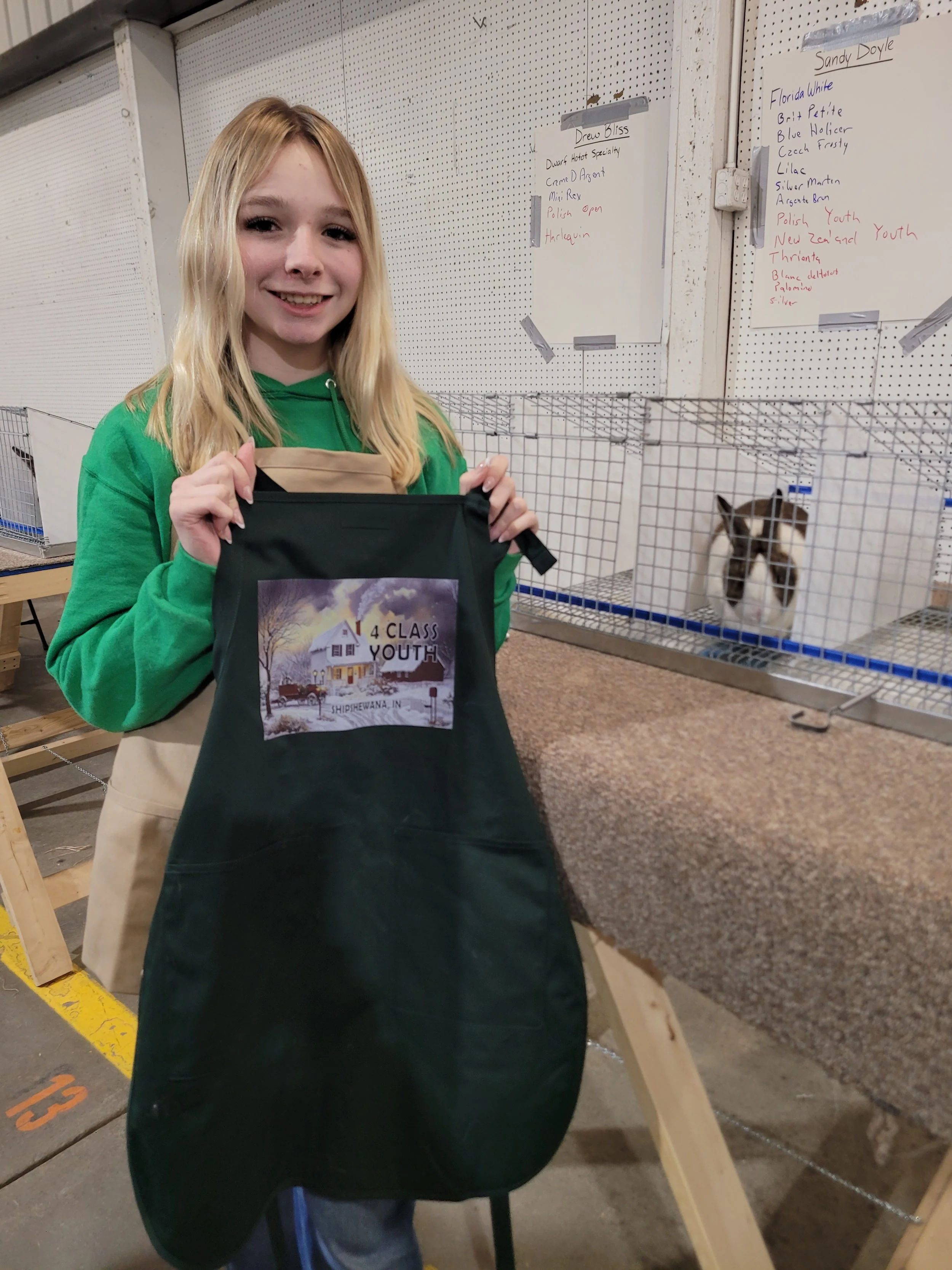 Youth Best 4 Class - Winter Lights Show B - Northern Indiana RCC - Shipshewana IN - 12/13/25 - Lily Hamilton - Gray Senior Doe 