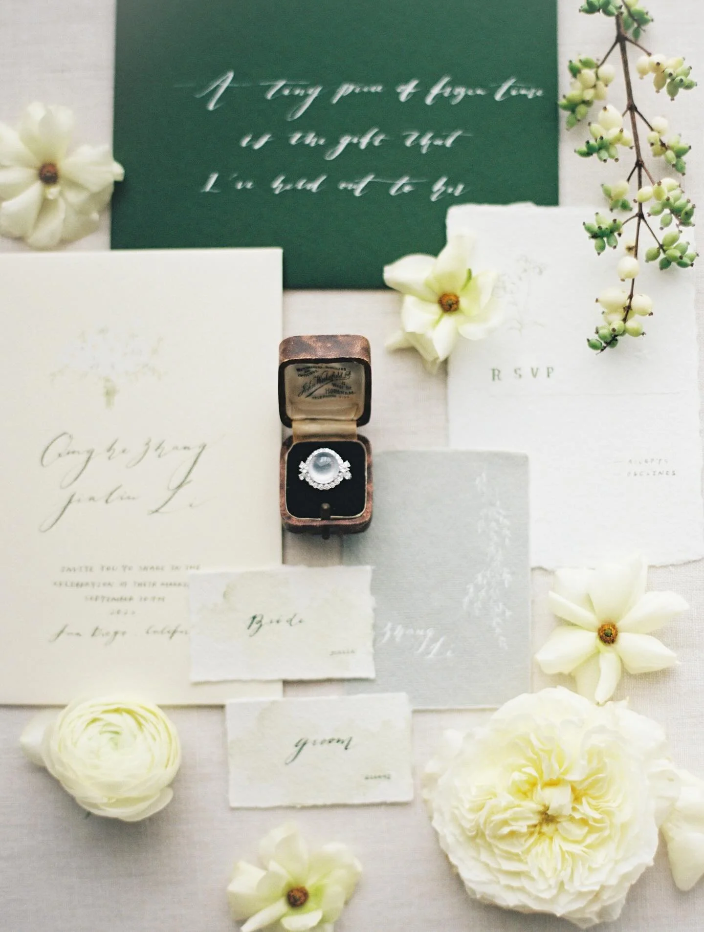 Every detail tells a story 💌 

#weddinginvitation #weddingflatlay #wedding #alilamareabeachresort #destinationwedding #hawaiiwedding #sandiegowedding #floridawedding #orlandowedding