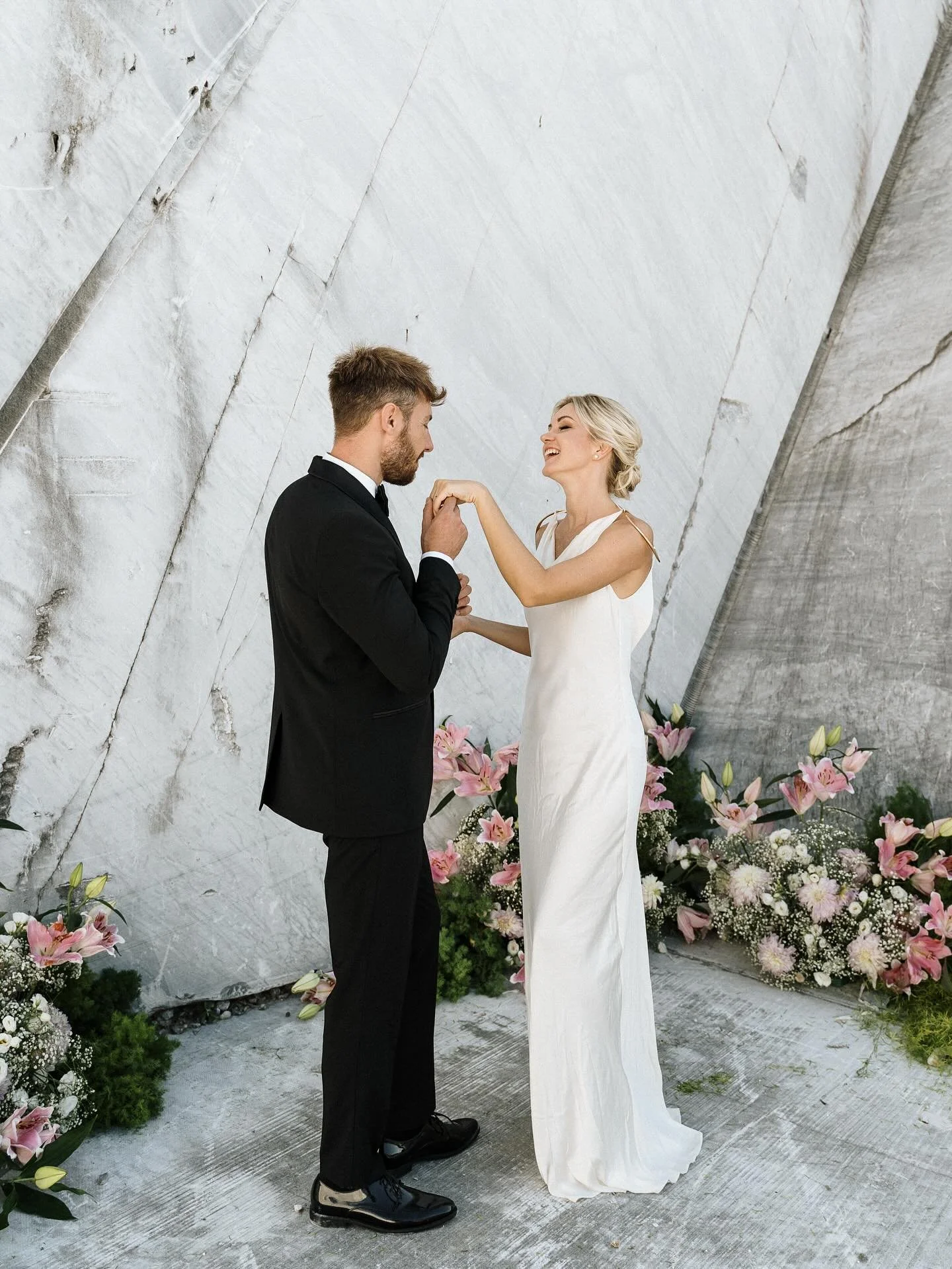 Wedding @Carrara marble quarry was the most soulful thing we&rsquo;ve ever did ✨

#italianwedding #elopment #destinationweddingplanner #weddingdesigner #artfulwedding #carrara #carraramarble