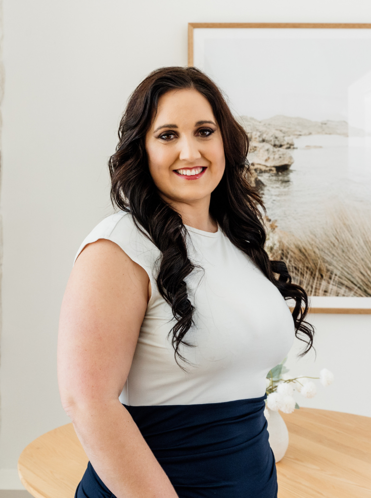 Larissa Coert Corporate Headshot