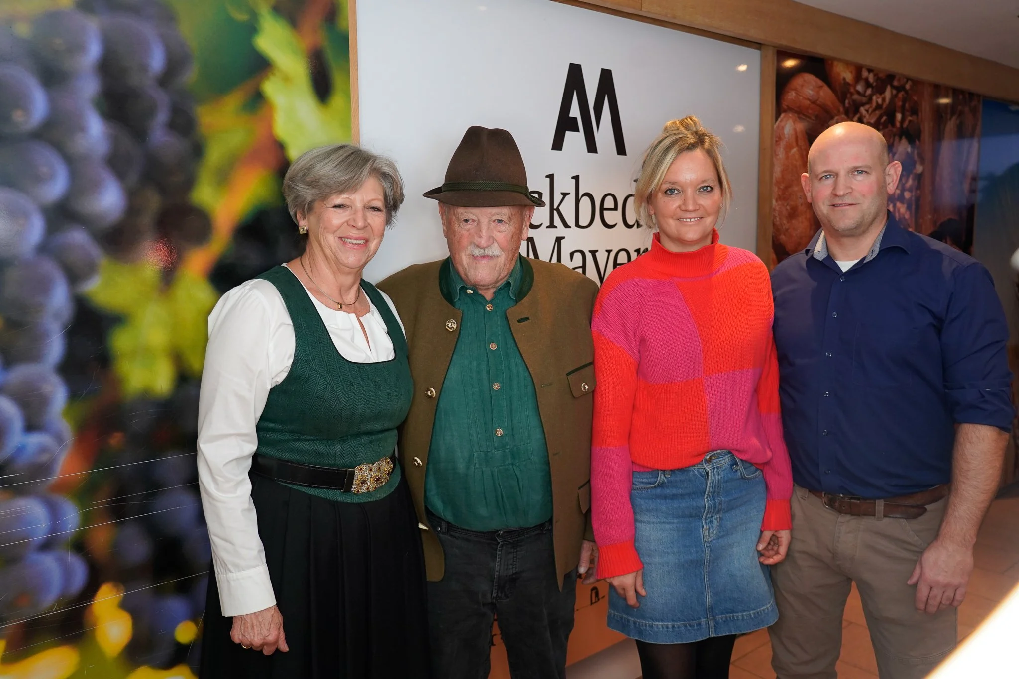 Familie Anton Mayer - 2 Generationen.