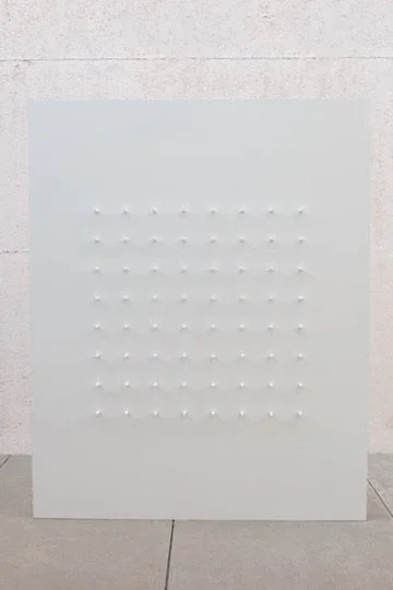 A large-format peg grid wall for donuts, florals, favors, and branded items. A visual anchor for any event space—styled to your color palette and theme.