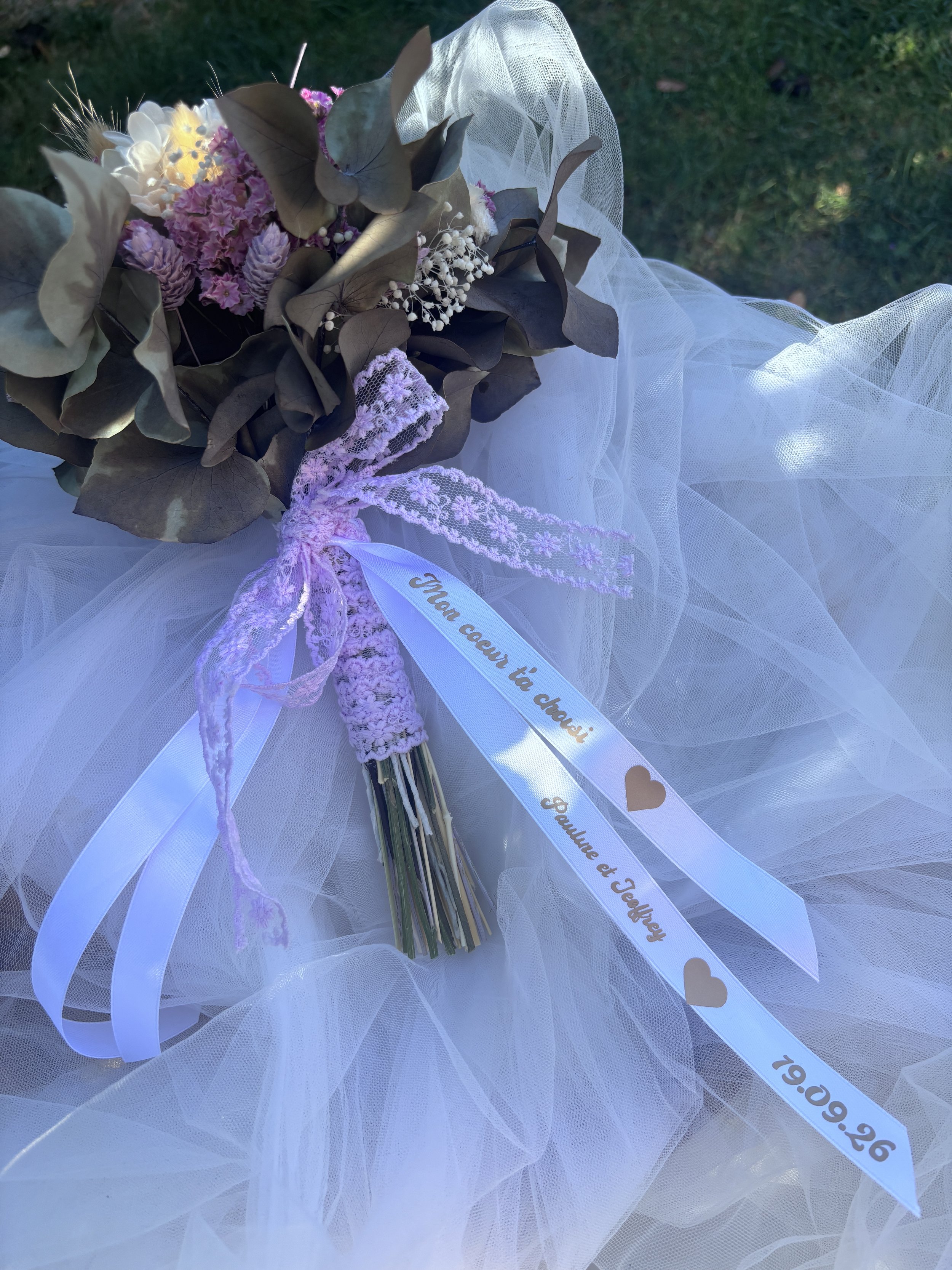 bouquet-mariee-boheme-fleurs-sechees-blanc-lavande-valenciennes.jpg