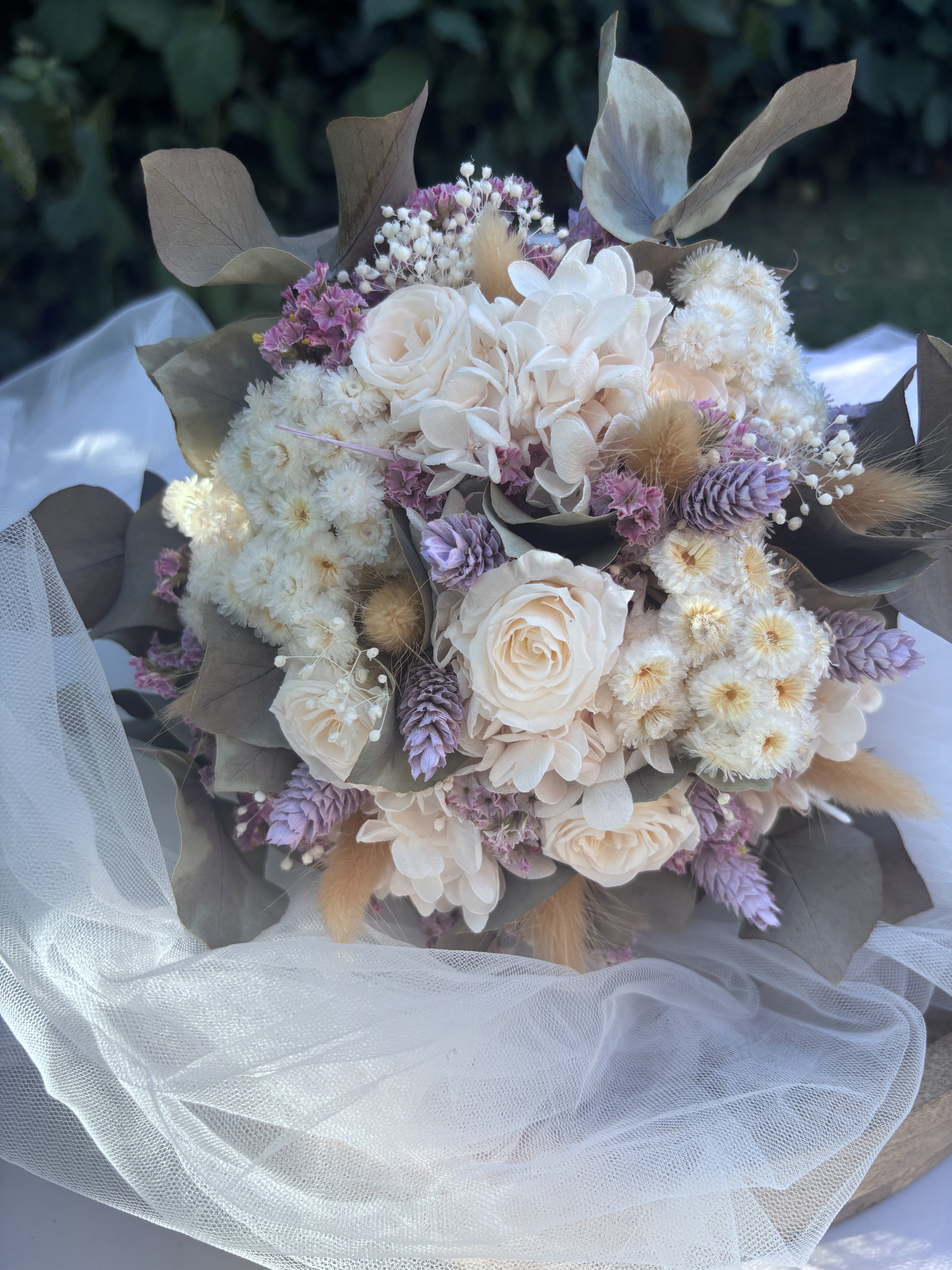bouquet-mariee-boheme-fleurs-sechees-blanc-lavande-valenciennes.jpg