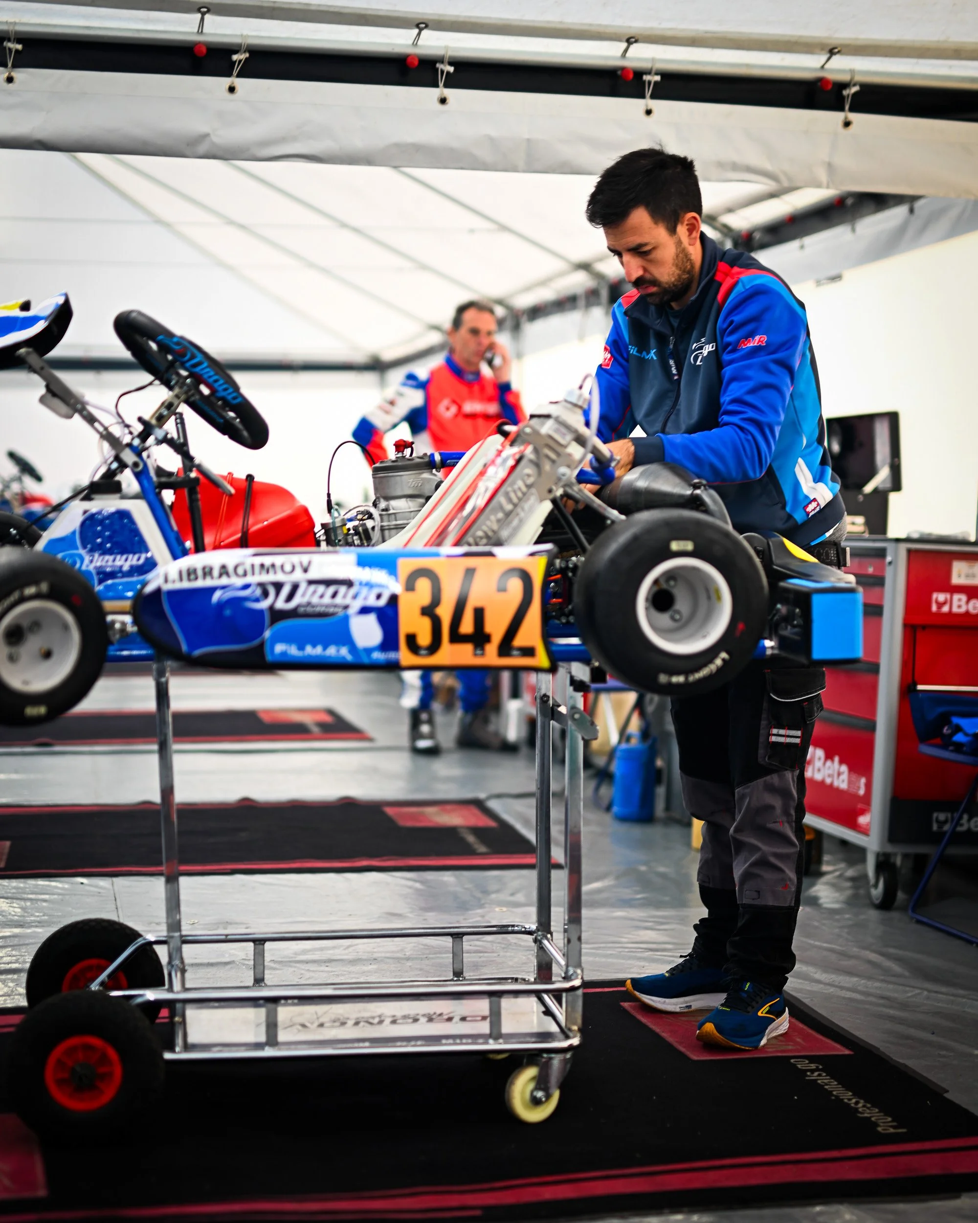 drago-corse-go-kart-dettaglio-volante-franciacorta.jpg.jpg