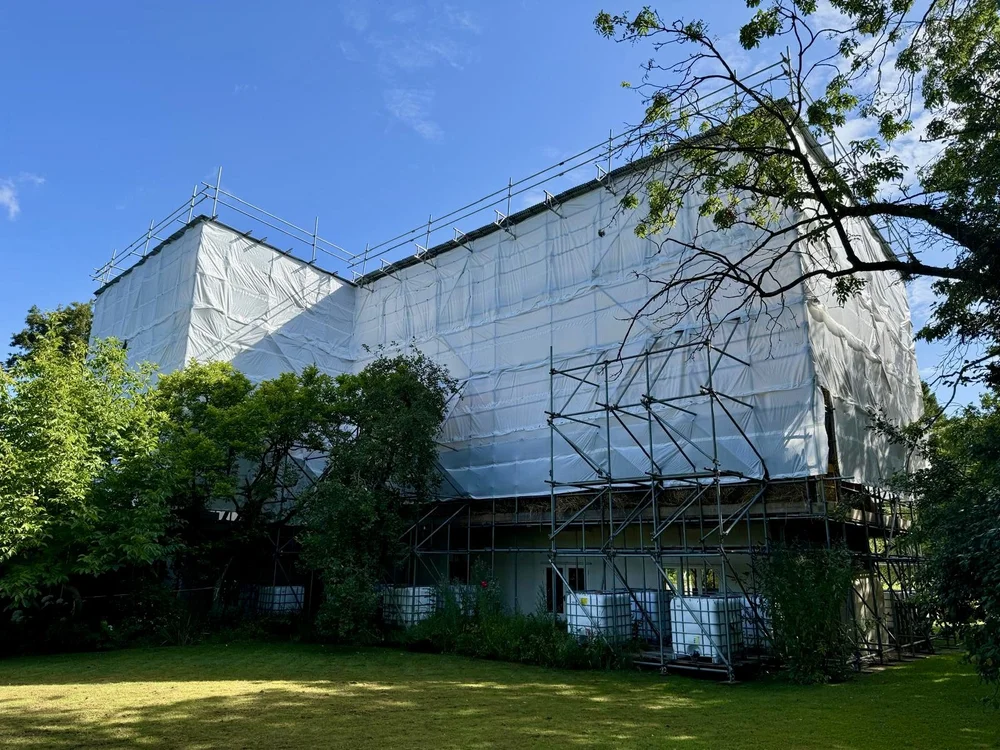Temporary roofs scaffolding