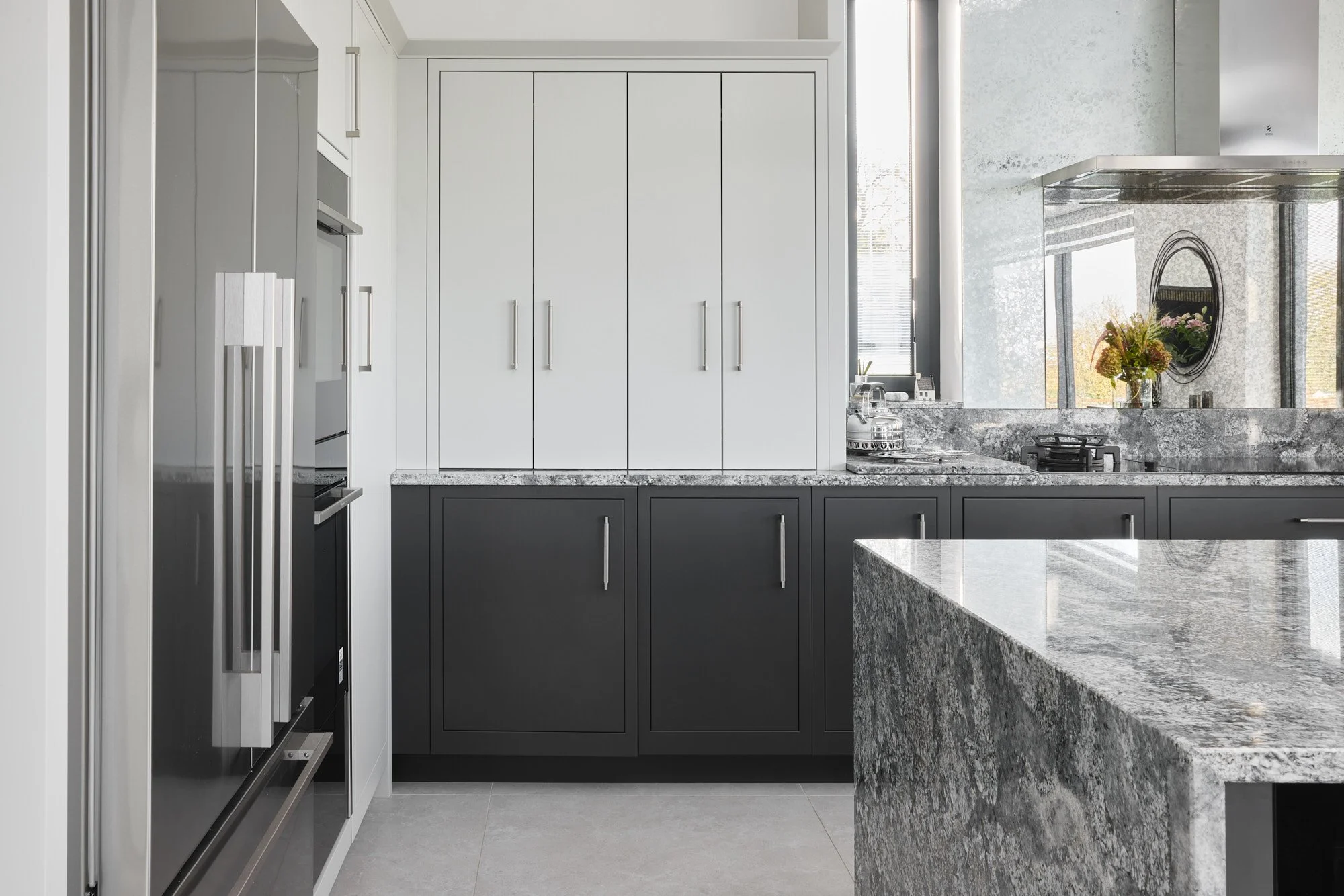 1909 Slab_Graphite_Rowland Garth_Jolly Kitchens_0275_Low Res.jpg