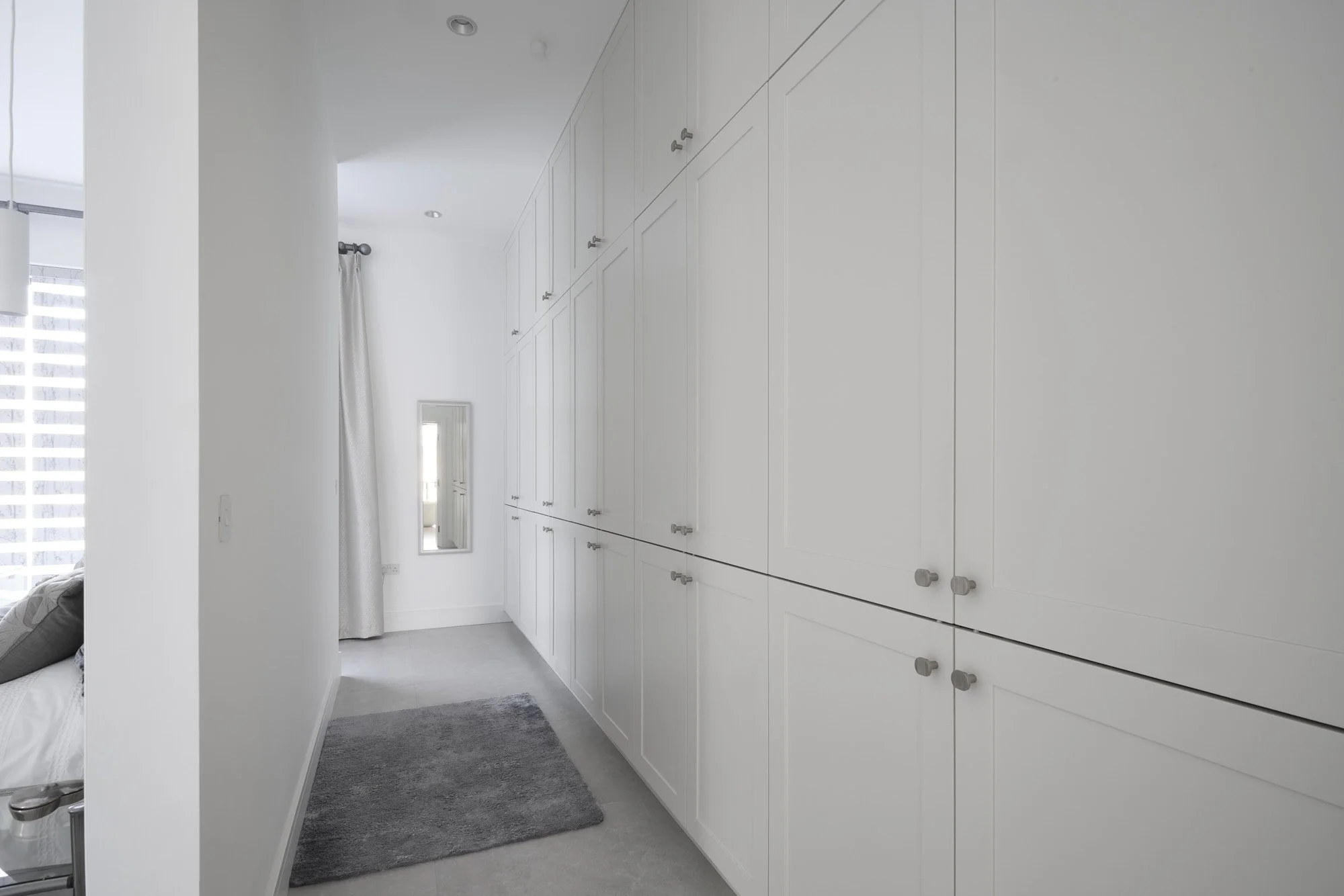 1909 Slab_Graphite_Rowland Garth_Jolly Kitchens_0261_Low Res.jpg