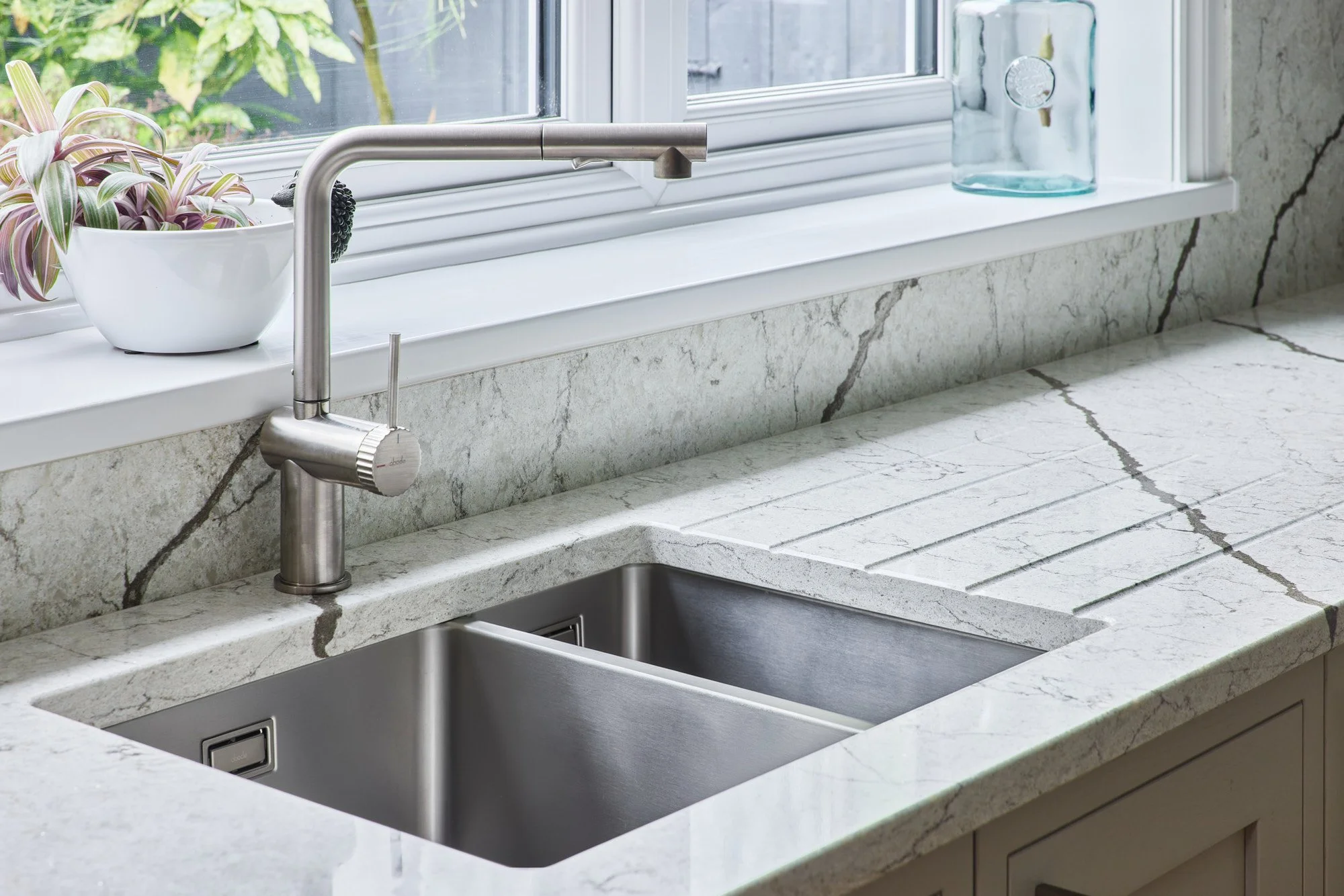 Mornington Vale_Custom Colour_Jolly's Kitchens_ Elwick Avenue_0075_Low Res.jpg