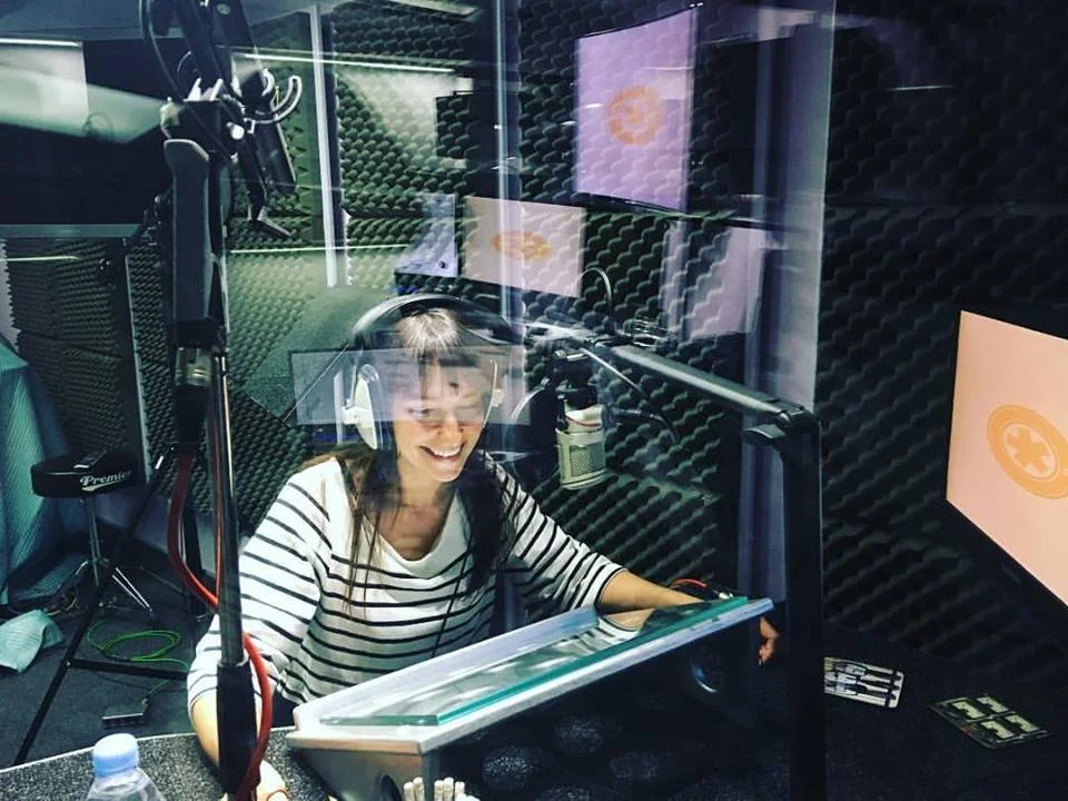 Vicky Watt Scottish Voiceover Artist in the studio at Finiflex Studios, Edinburgh