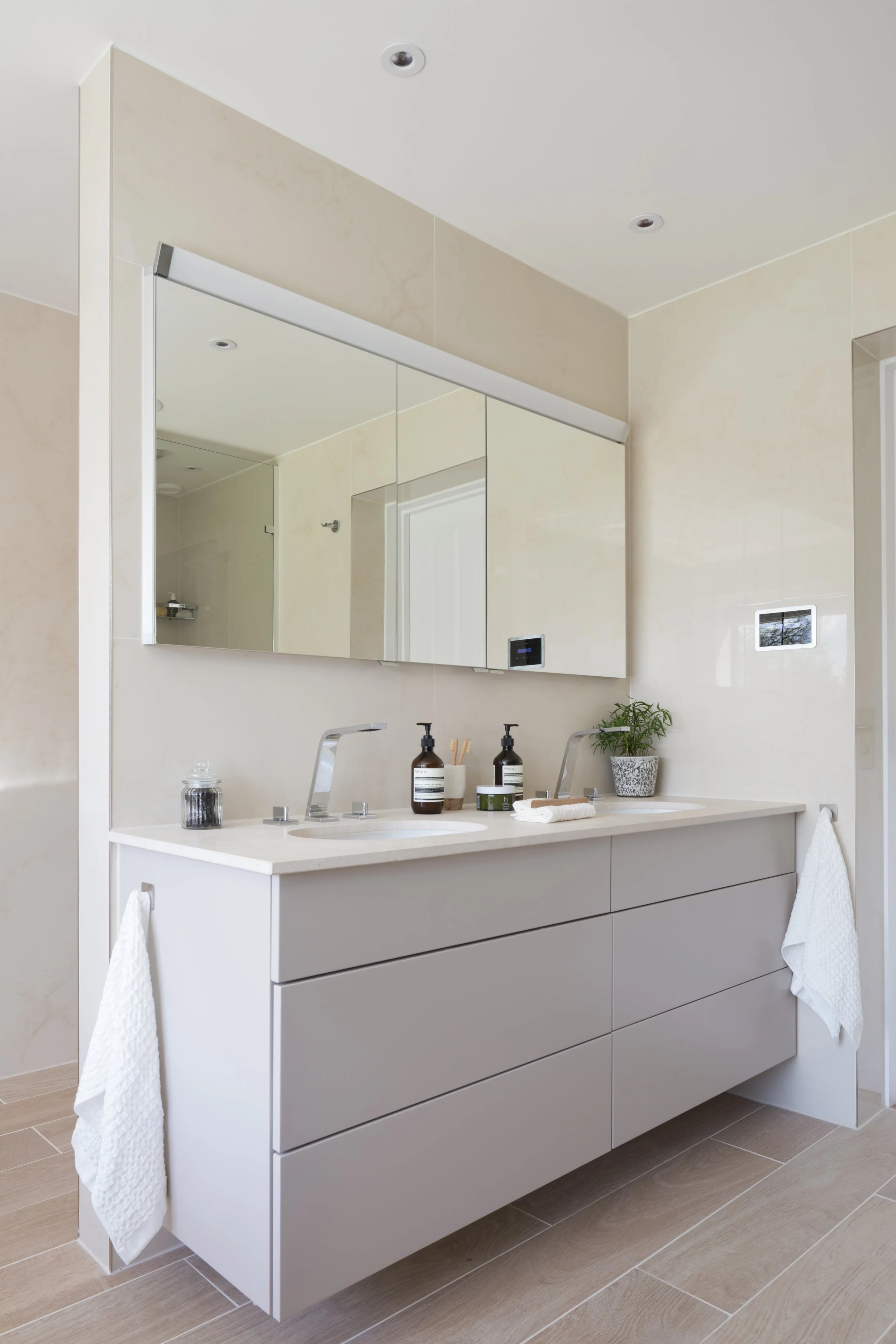 Master Ensuite After (3).jpg