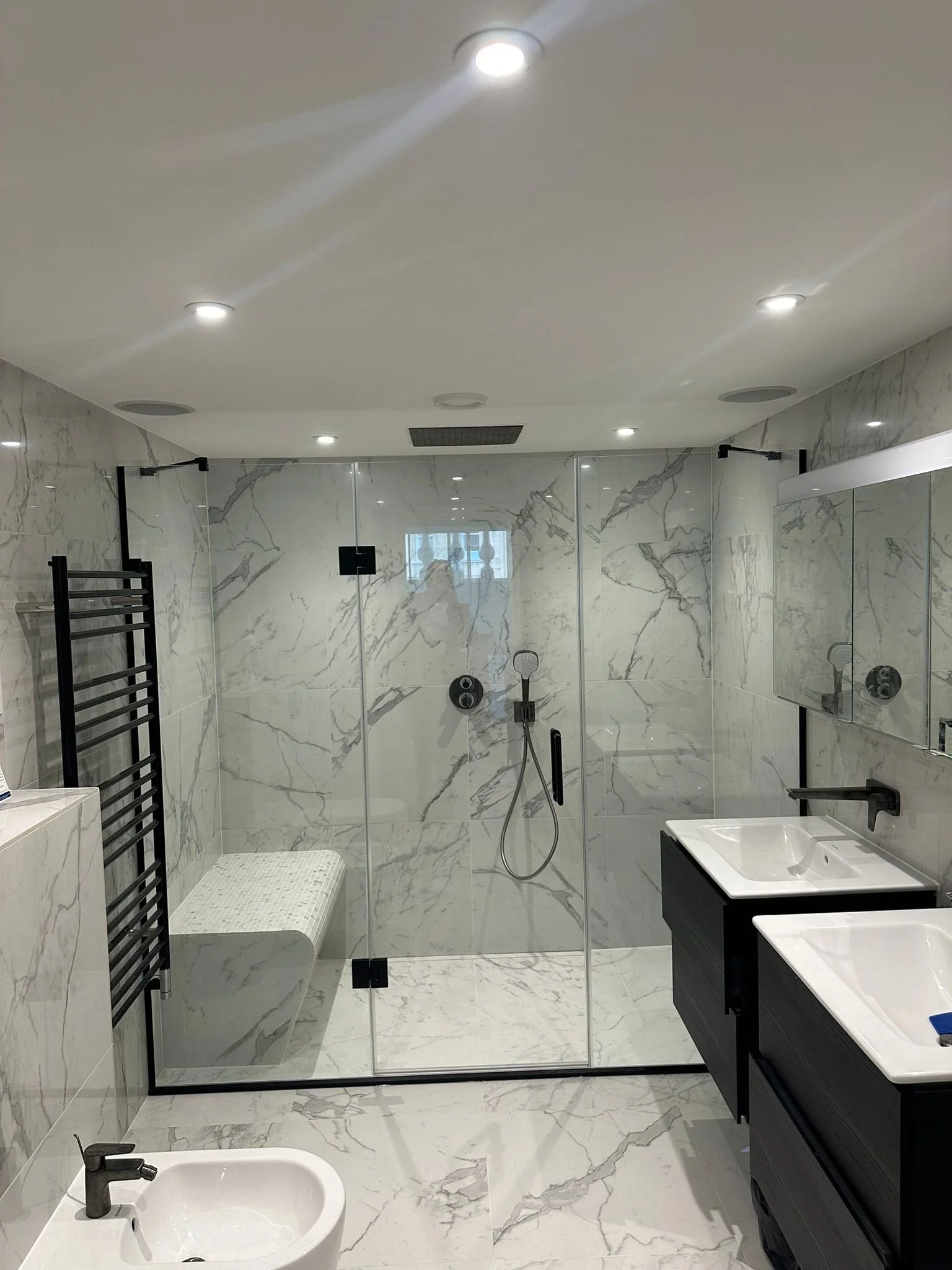 Kitchen & Bathrooms