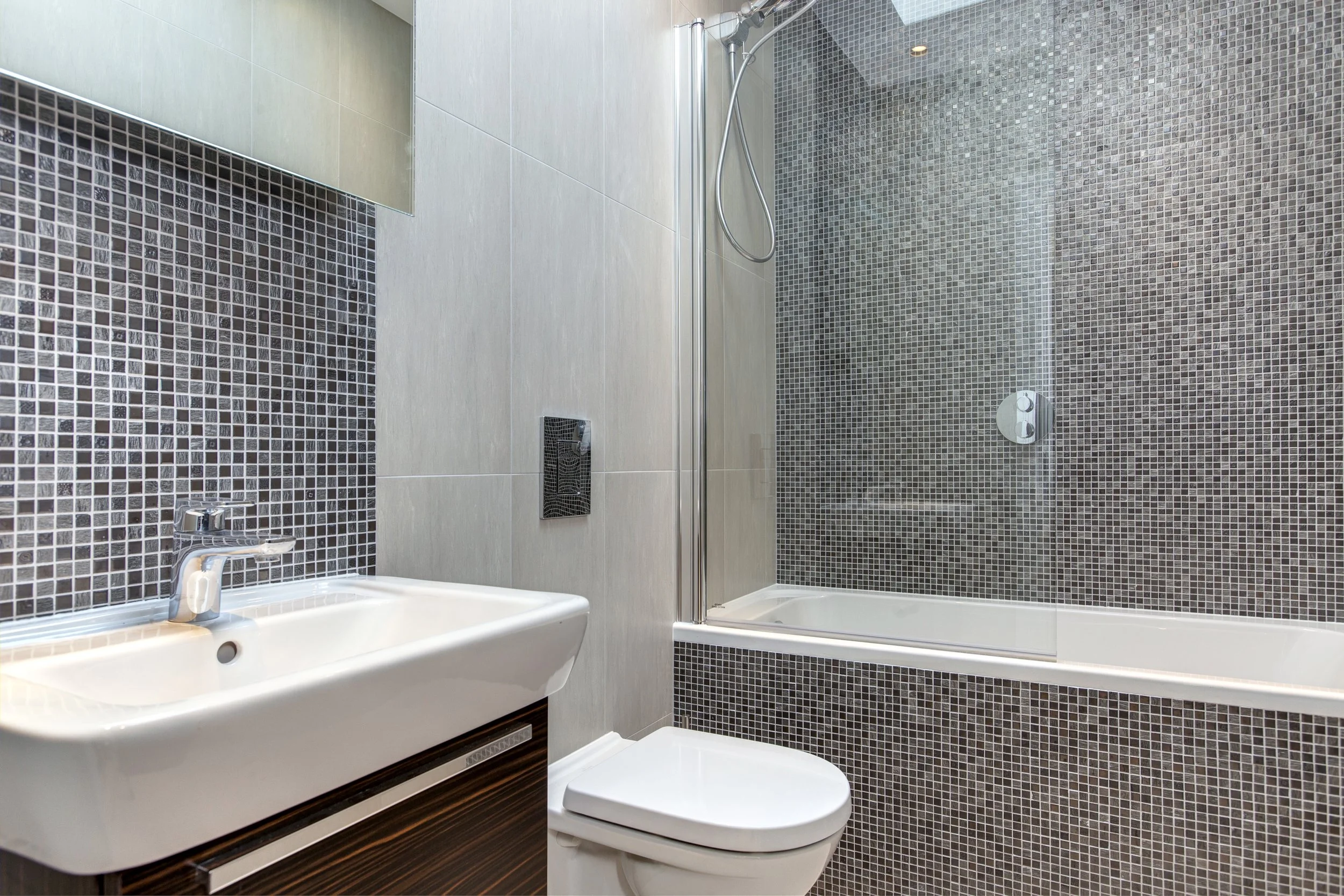 Hyde Park Bathrooms&Kitchens_003.jpg