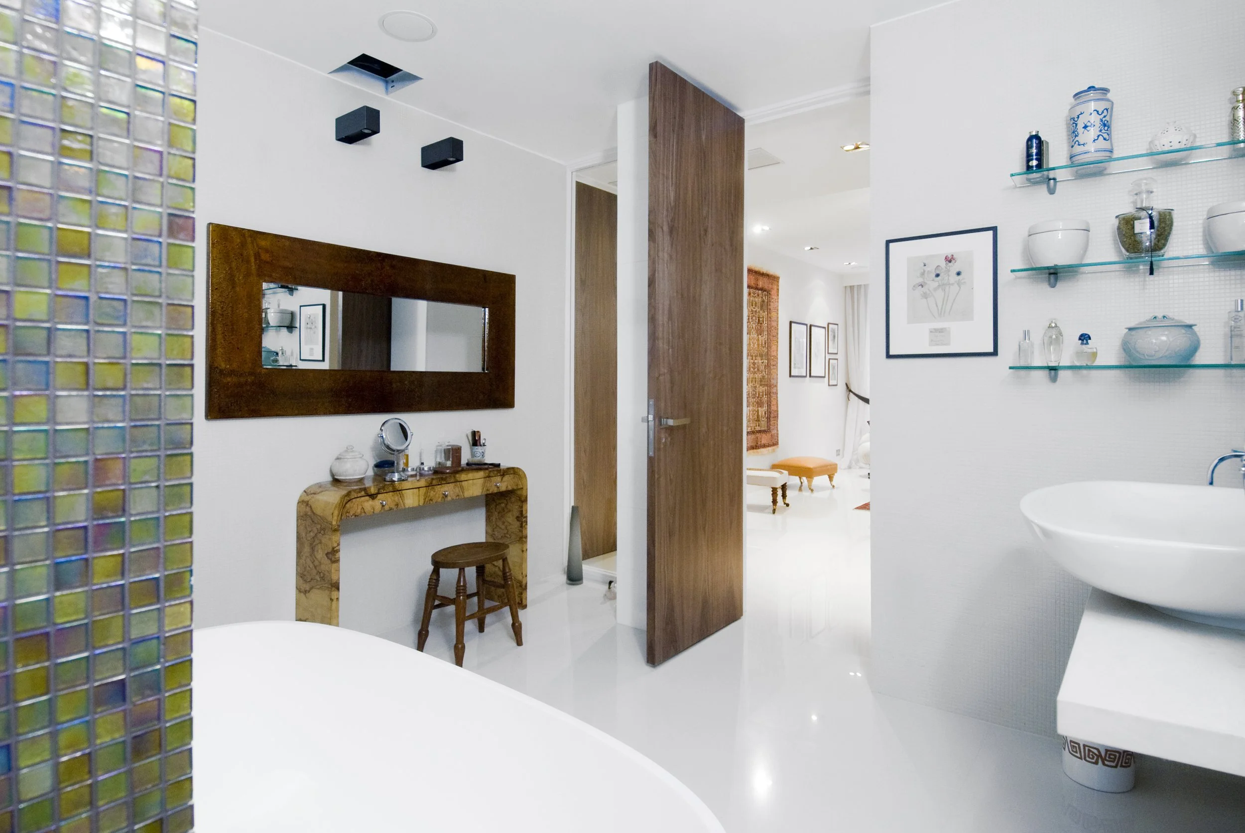 Vera Farrants - Bathroom 3.jpg