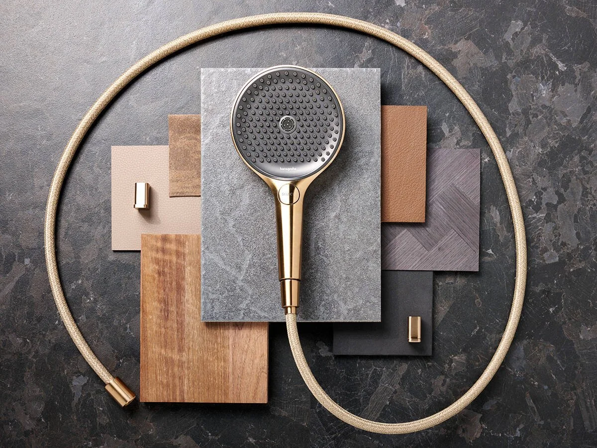 rainfinity-handshower-designflex-hose_gold-finish_mood-board_4x3.jpg