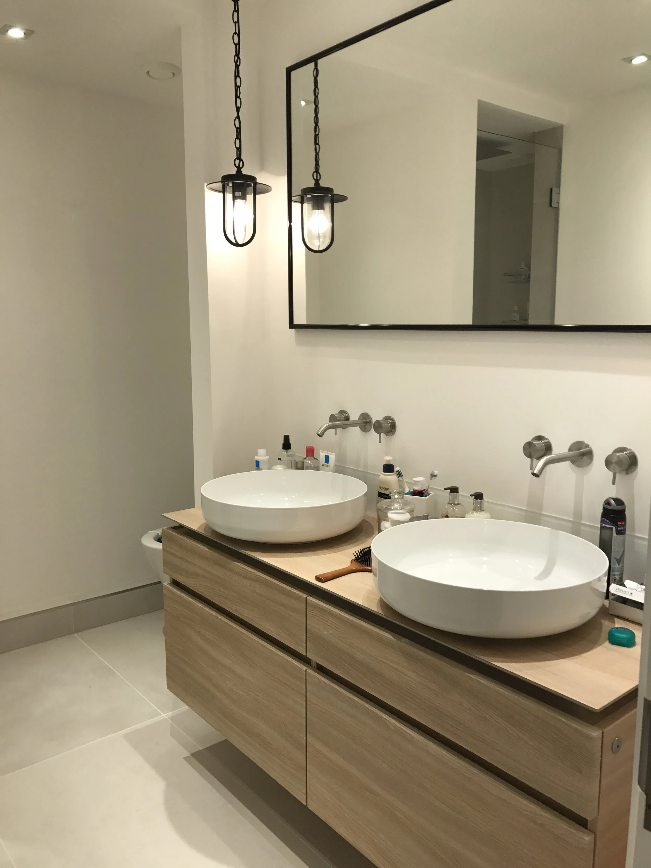 Kitchen and two bathrooms installation project