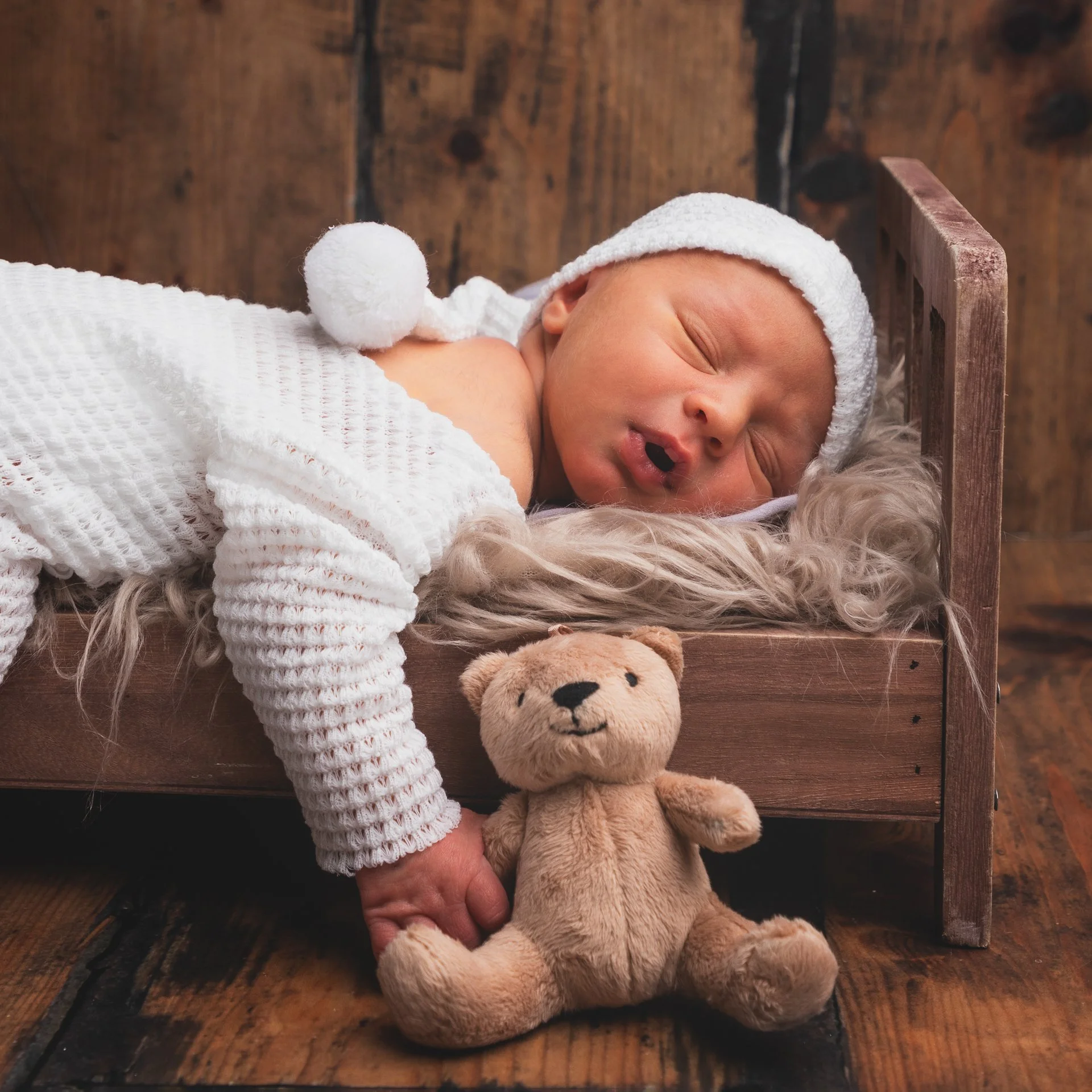 Jesse - Newborn-173.jpg