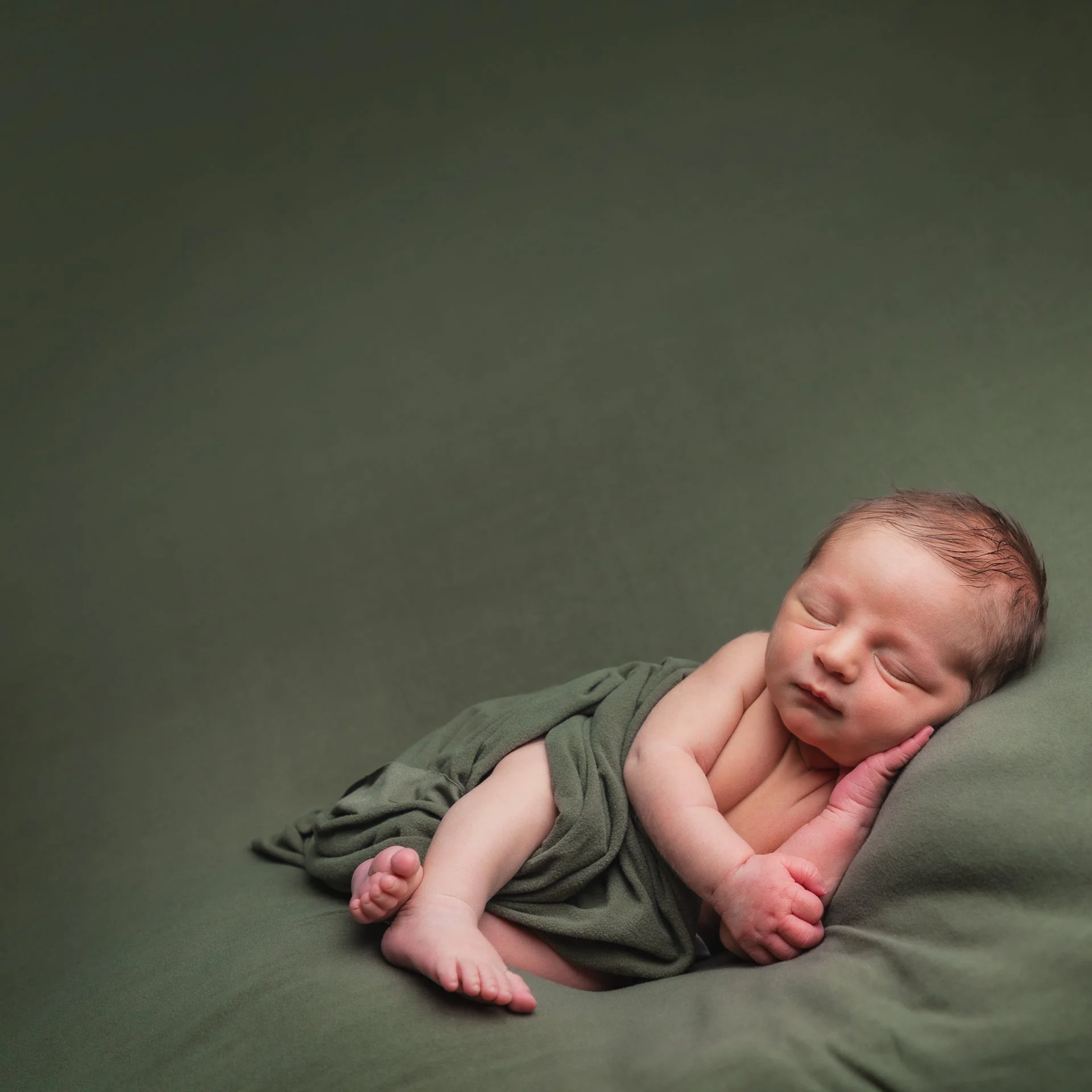 Jesse - Newborn-127.jpg