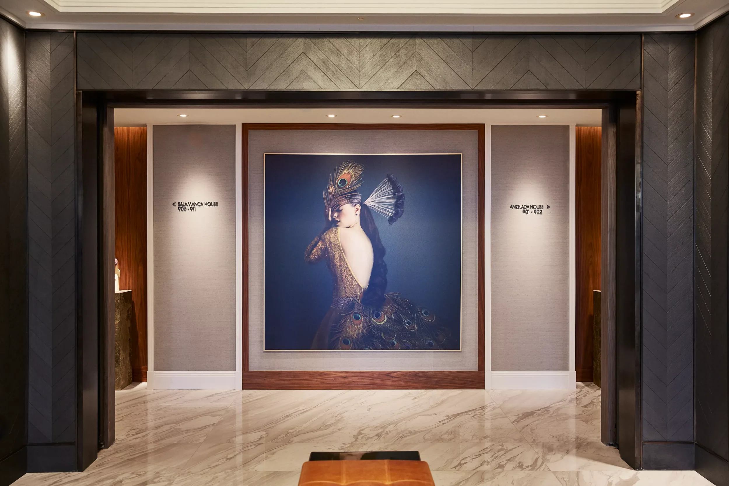RWVMM_ACCOMMODATION_ANGLADAHOUSE_CORRIDOR_HIGH-2.webp