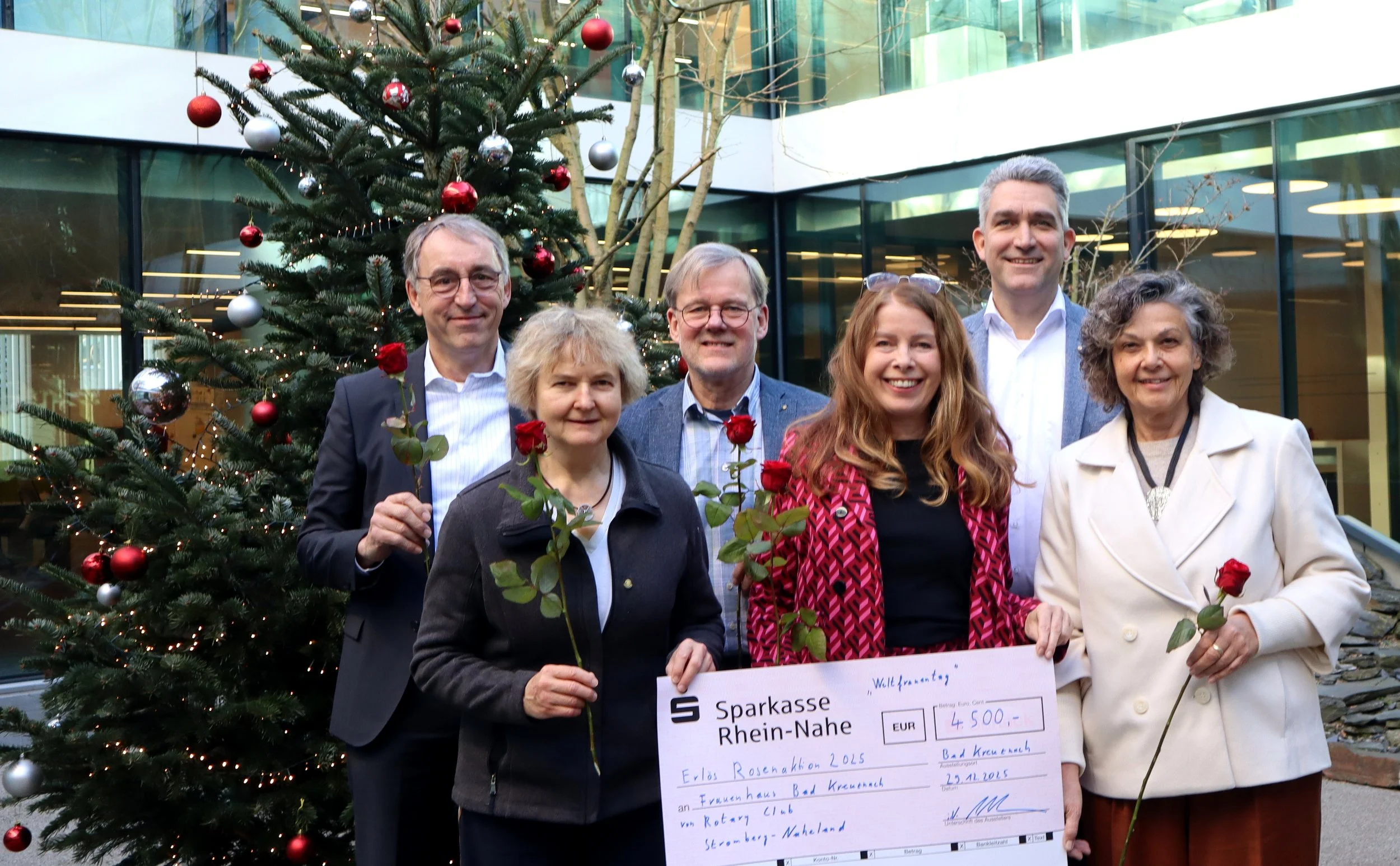 Großzügige Spende - 4.500€ - Rotary Club Stromberg-Naheland