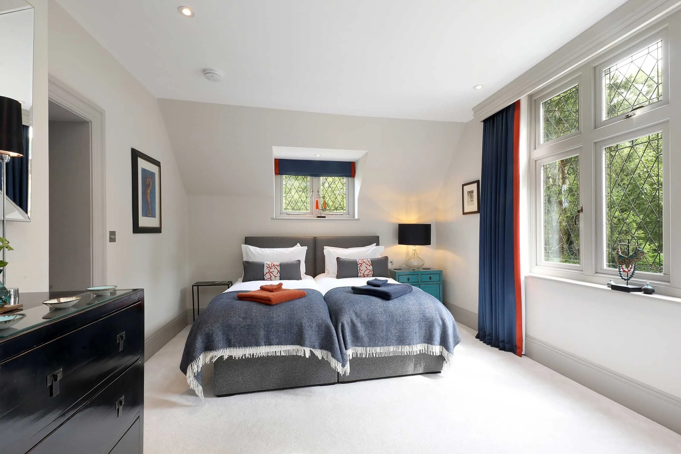 King fisher - 3 single beds with shared ensuite 