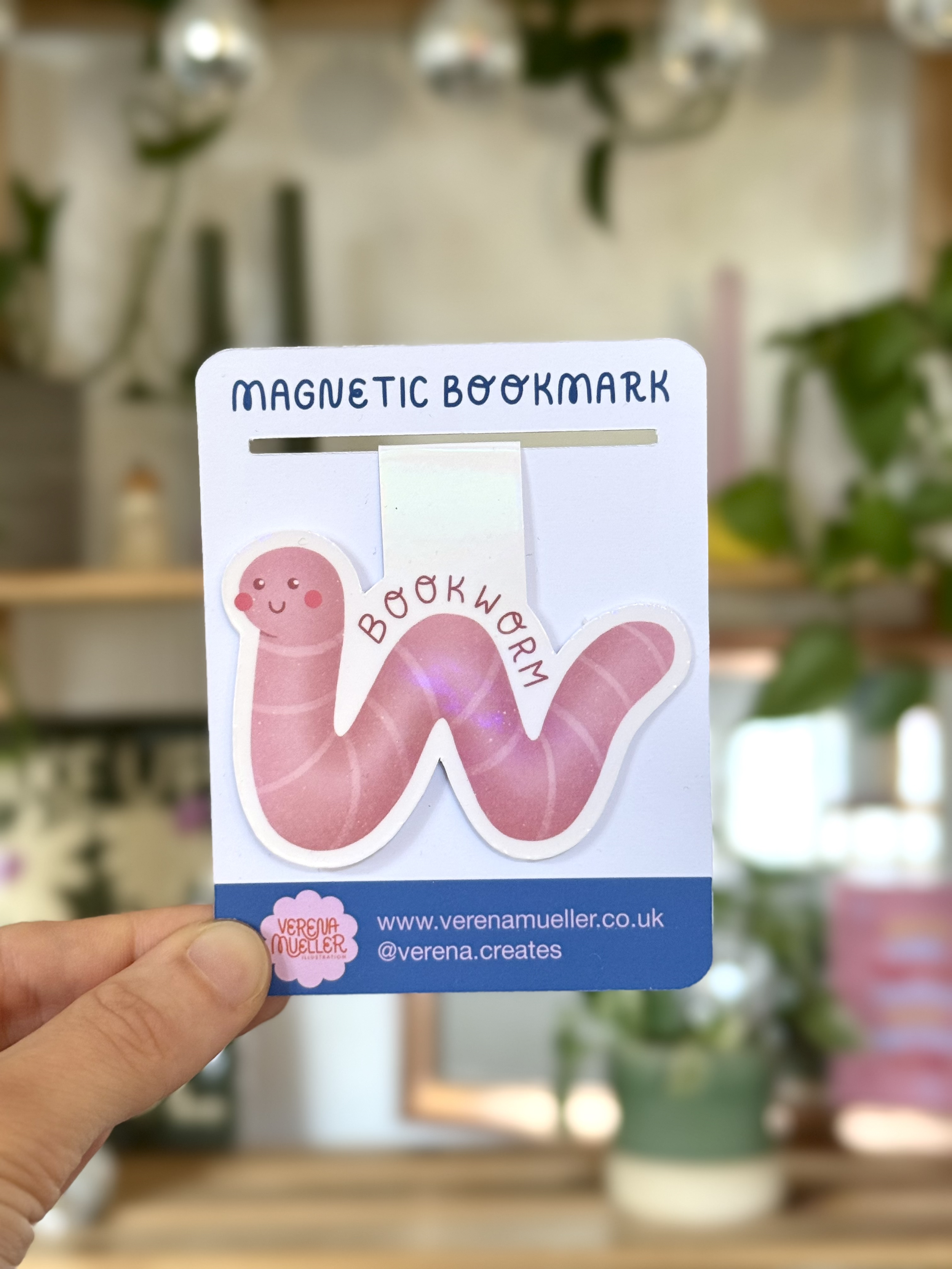 Bookworm Magnetic Bookmark_VMI.png