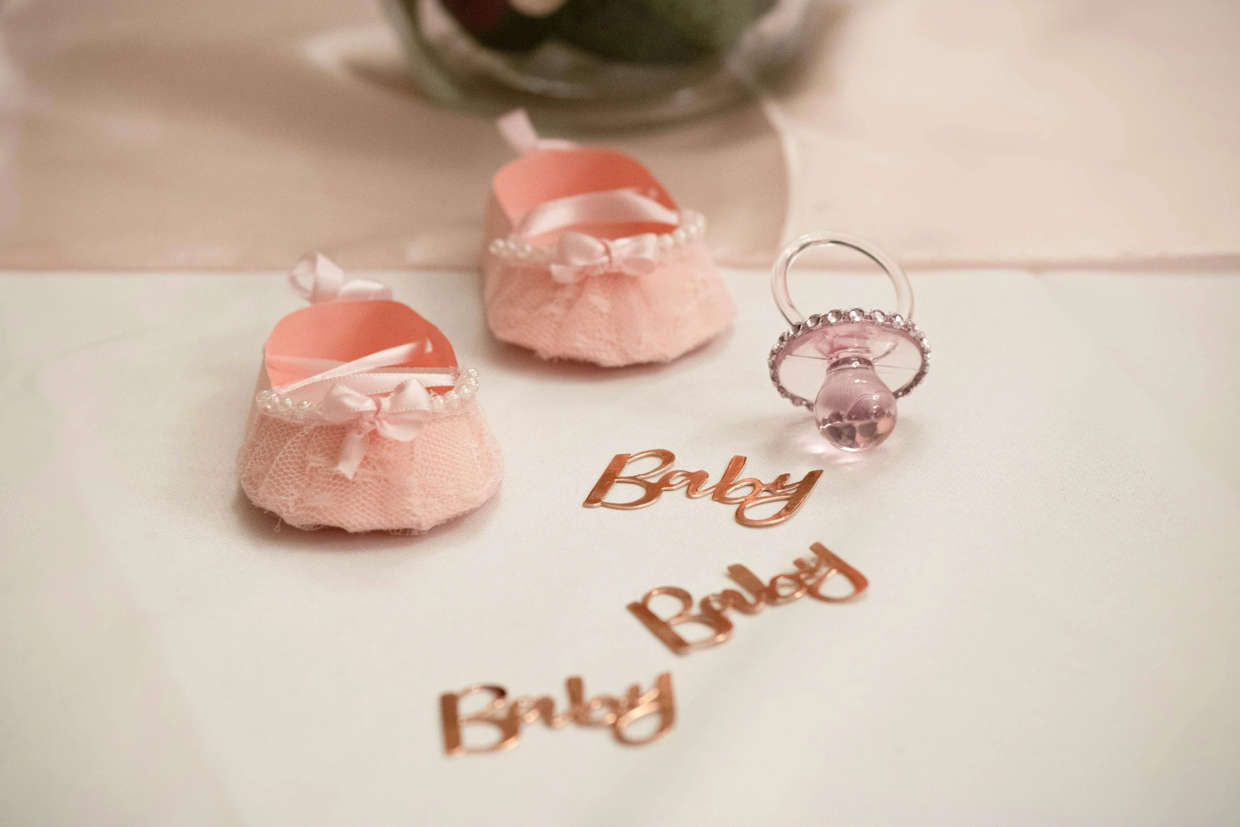 Babyshower locatie Rotterdam | Roze babyschoentjes