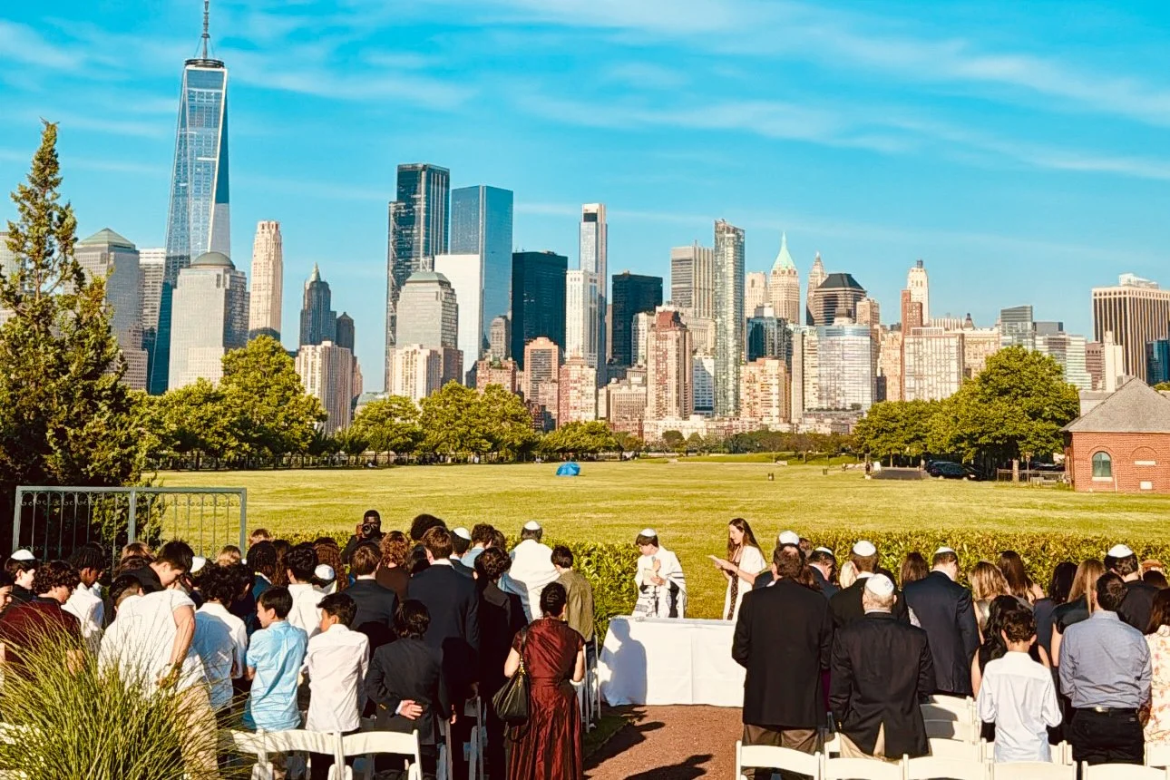 I officiate PRIVATE B'NEI MITZVAH for children and adults who are not affiliated with a synagogue. Each experience is shaped with care, honoring the student’s unique path and inviting them into deeper relationship with Torah, tradition, and community