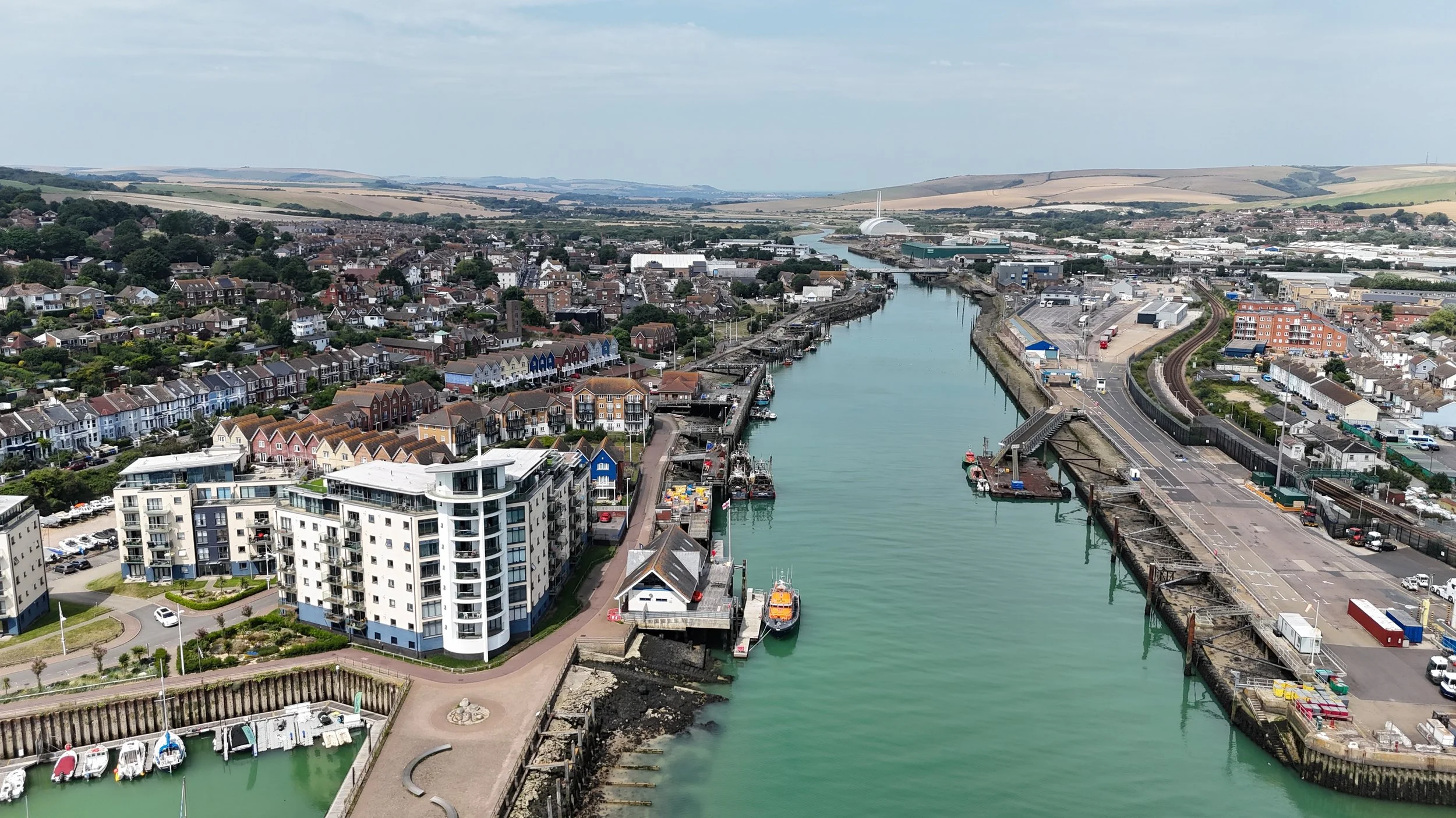 Newhaven-Harbour-AdobeStock_989041331.jpeg