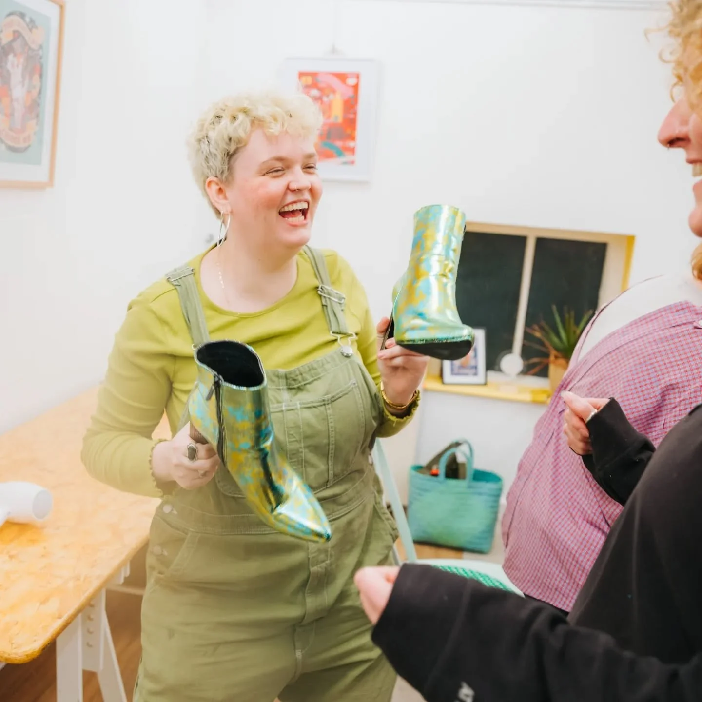 Got something to celebrate? 🎉🍾🎂

Creative Juice can provide private craft parties for adults and children and we can tailor every detail to make the session extra special! ✨

We can host at Capuchin Yard Creative, or come to you depending on the l