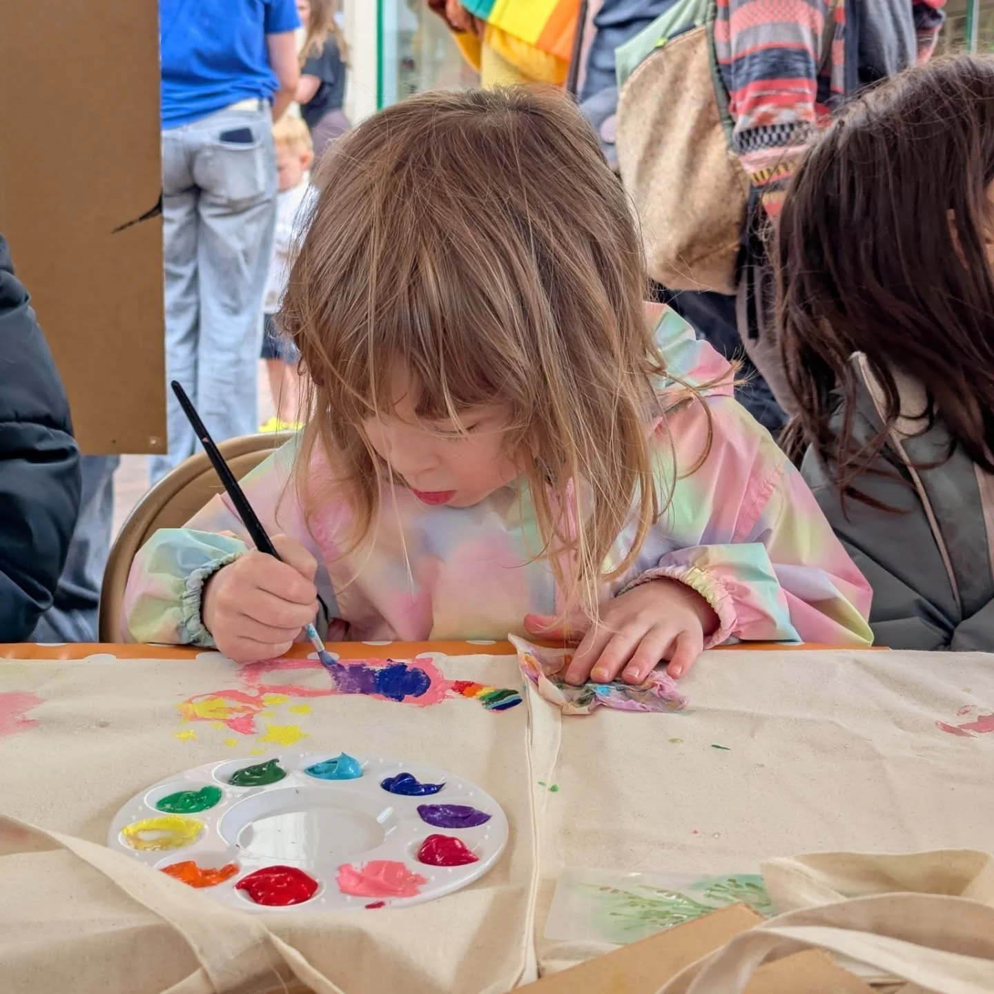 🌈✨🥳🪩 Hereford Pride was amaaazing!! 💖🤩🌈✨🎨

Thank you to everyone who came along, got creative and celebrated Pride with us! ❤️🧡💛💚💙💜

We had an absolute blast getting creative with everyone who stopped by our tote bag painting station. The