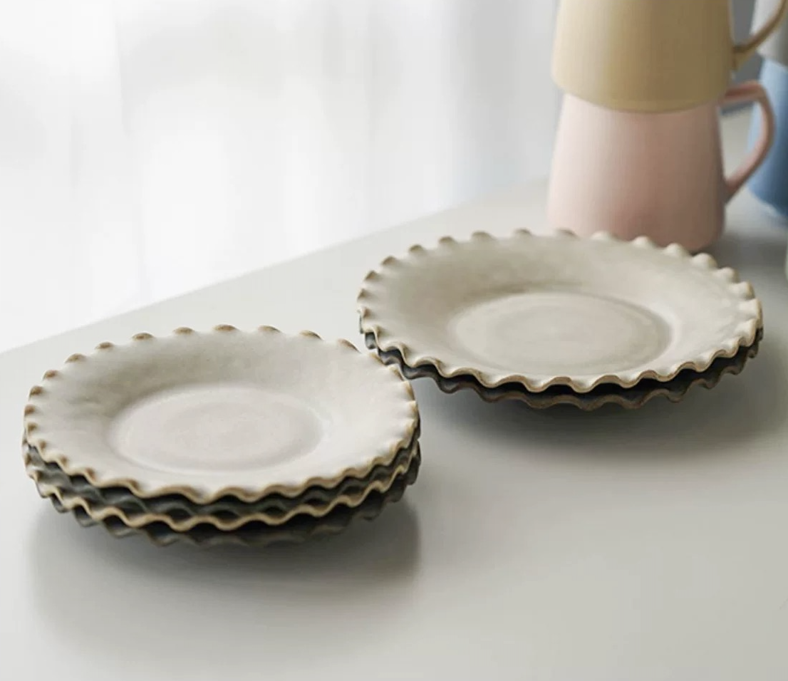 Scallop Edge Stoneware Plates
