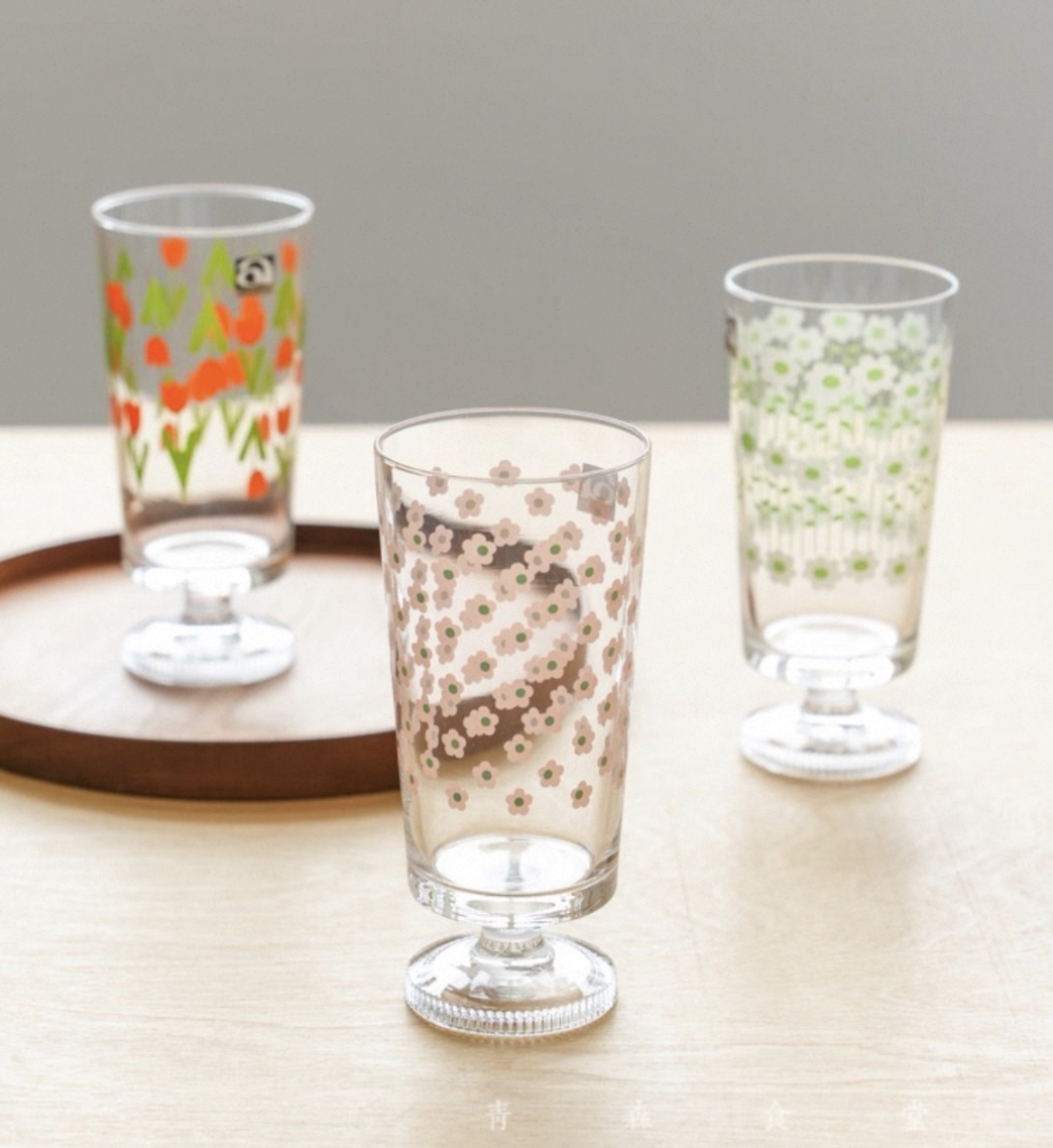Retro Floral Glass Tumbler
