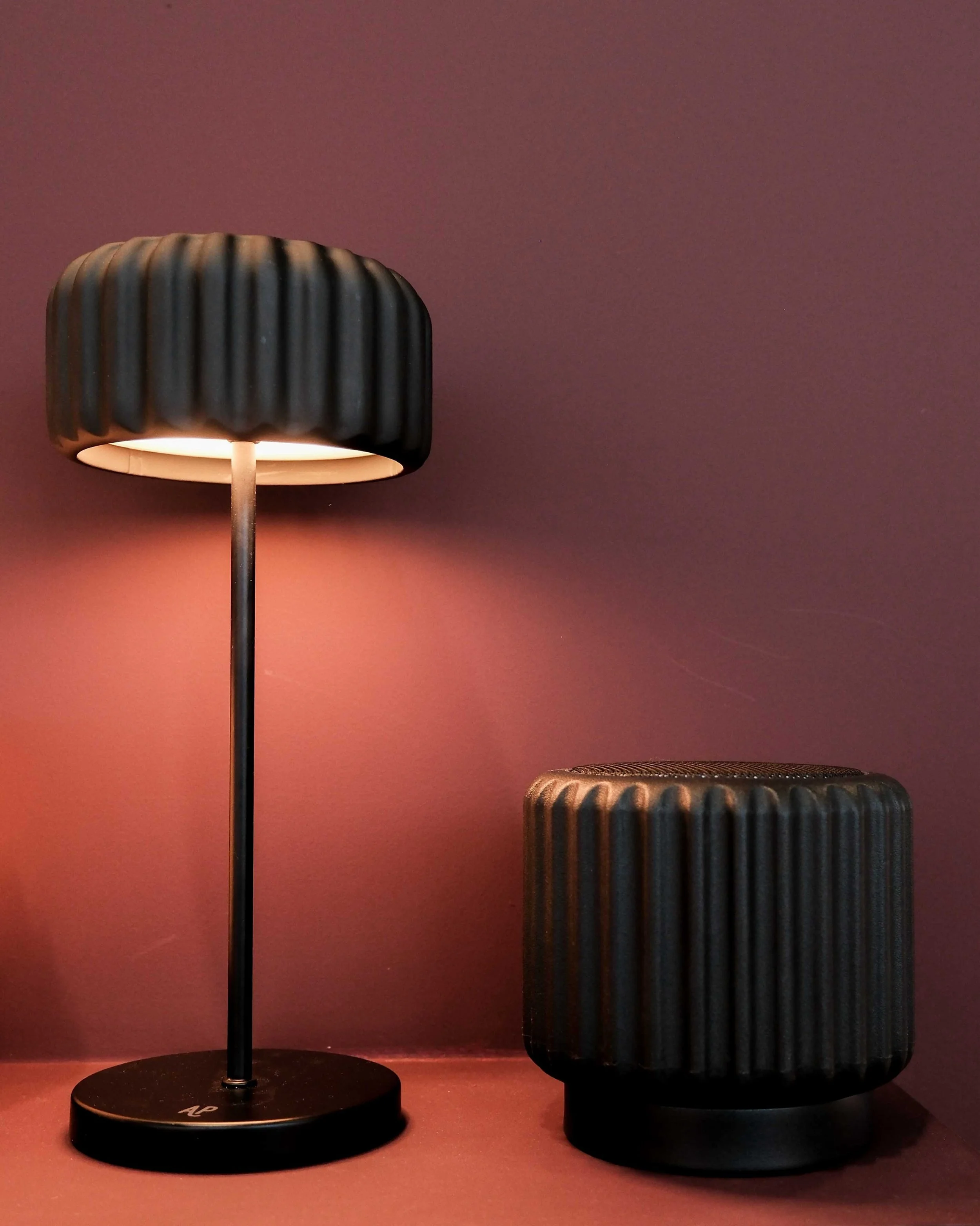 6 marques qui ont retenu mon attention &agrave; Maison&amp;Objet &mdash; 05/06

Atelier Pierre @atelierpierre.be 

J&rsquo;ai particuli&egrave;rement aim&eacute; leur mani&egrave;re de penser la lumi&egrave;re comme une composante de l&rsquo;art de v