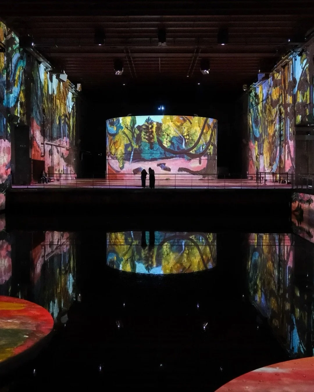 Exposition Matisse - Bassin des Lumi&egrave;res &agrave; Bordeaux 

En tant que d&eacute;coratrice mon regard est ouvert &agrave; toute source d&rsquo;inspiration. La pratique de la psychologie des couleurs est une composante importante de ma m&eacut
